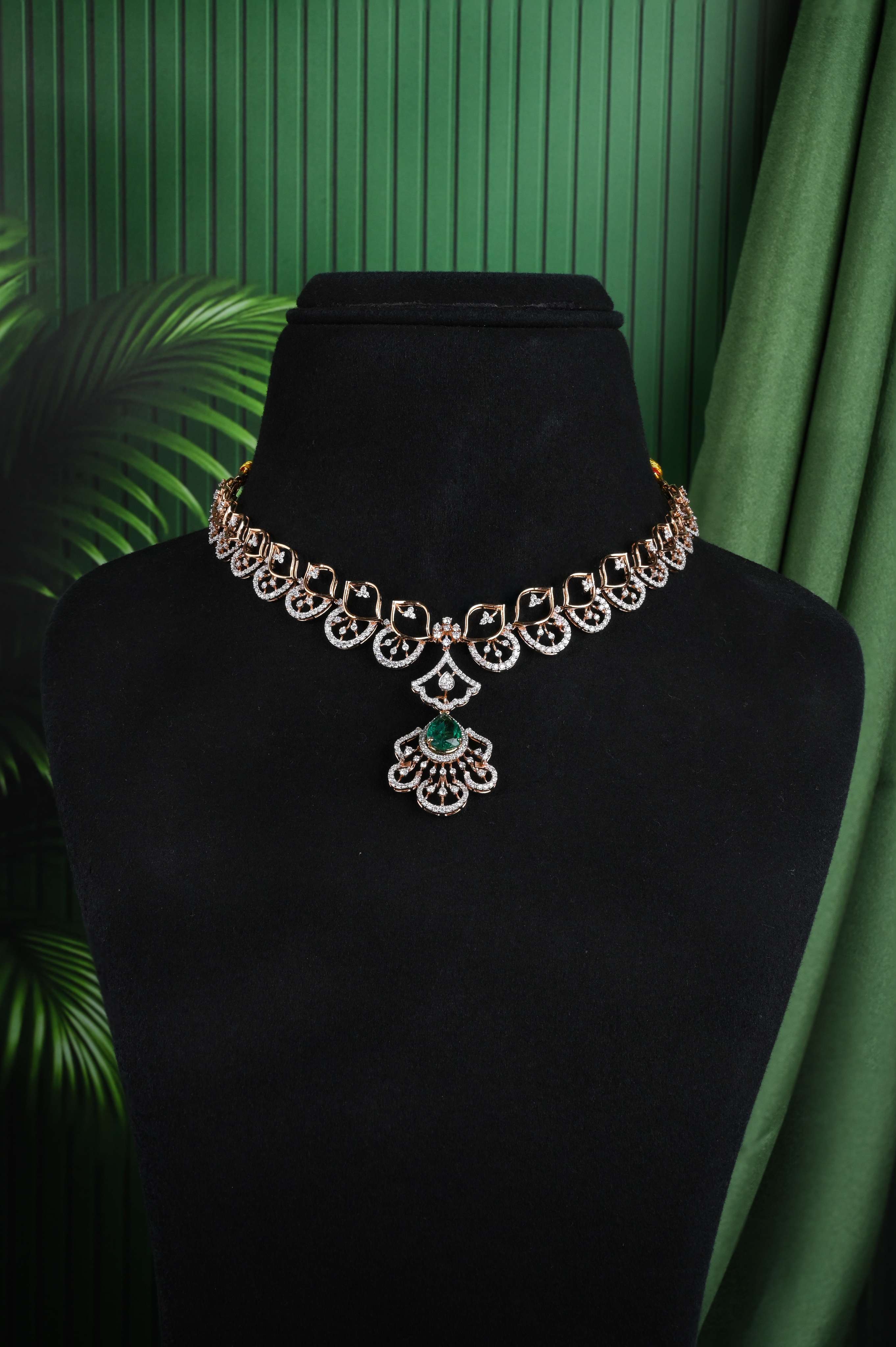 Brinda Gold and Diamonds - Sitara Jharna Necklace