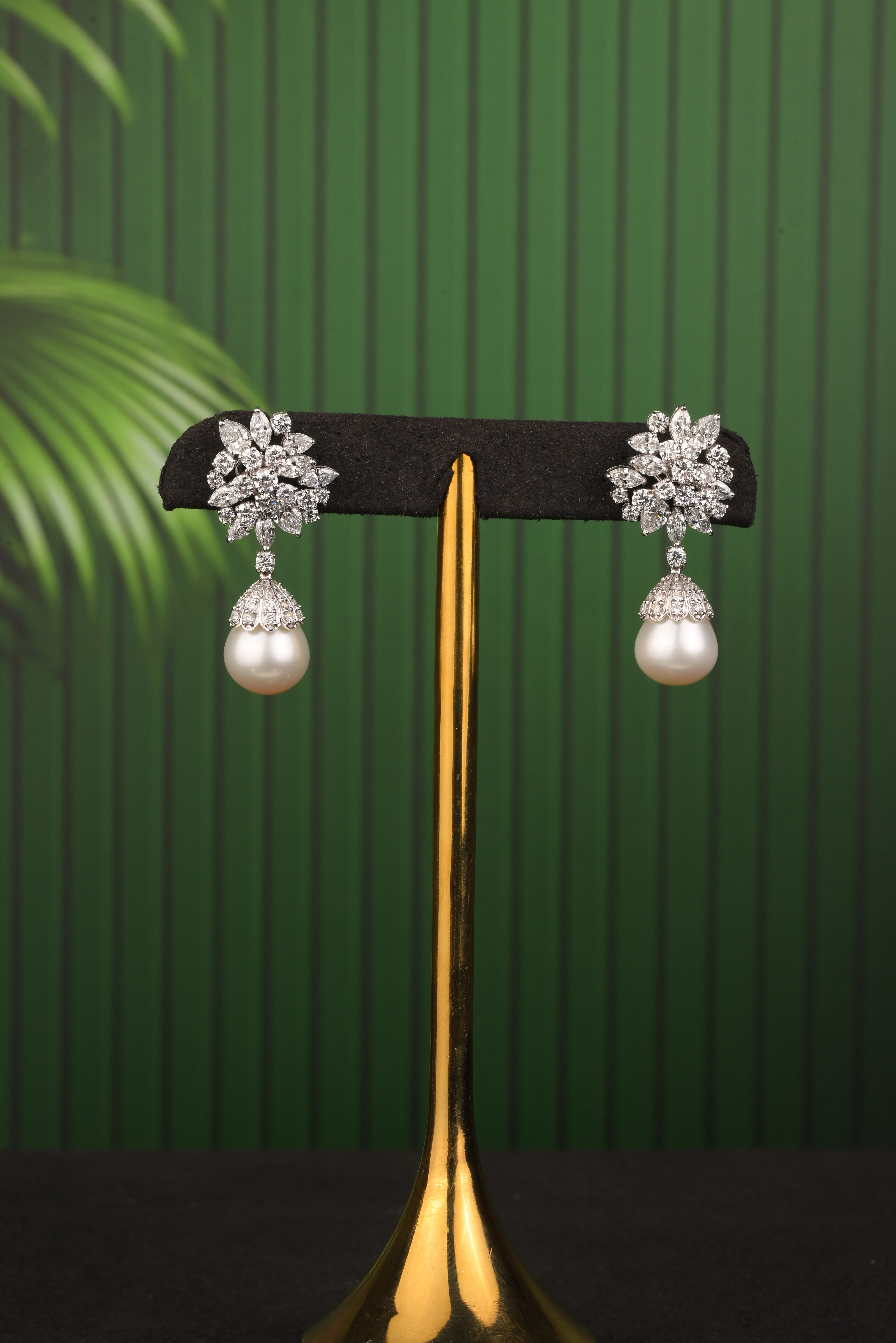 Brinda Gold and Diamonds - Floral Sparkle Diamond Earrings