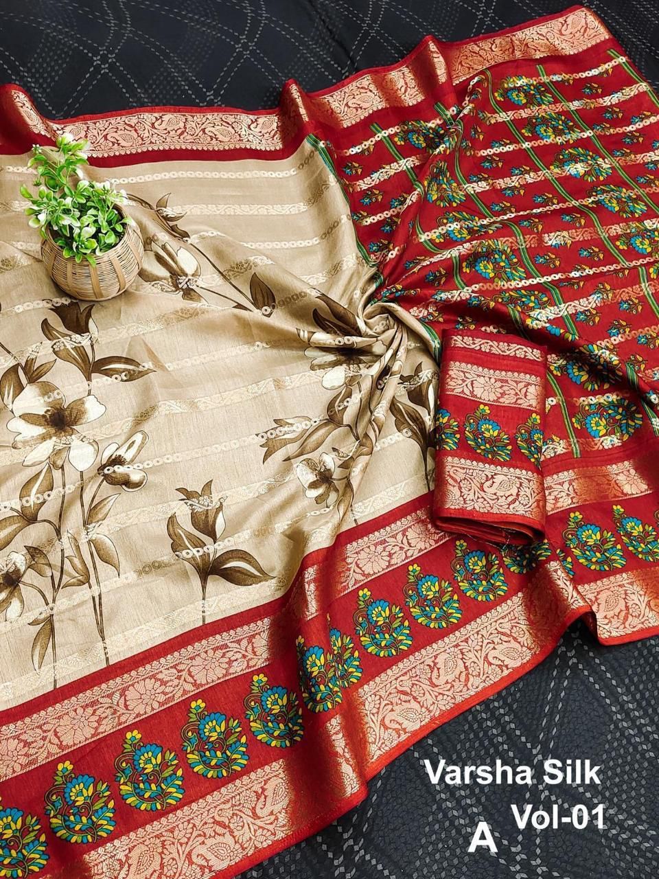 Diya sarees - Cream Saree - Zari Lining