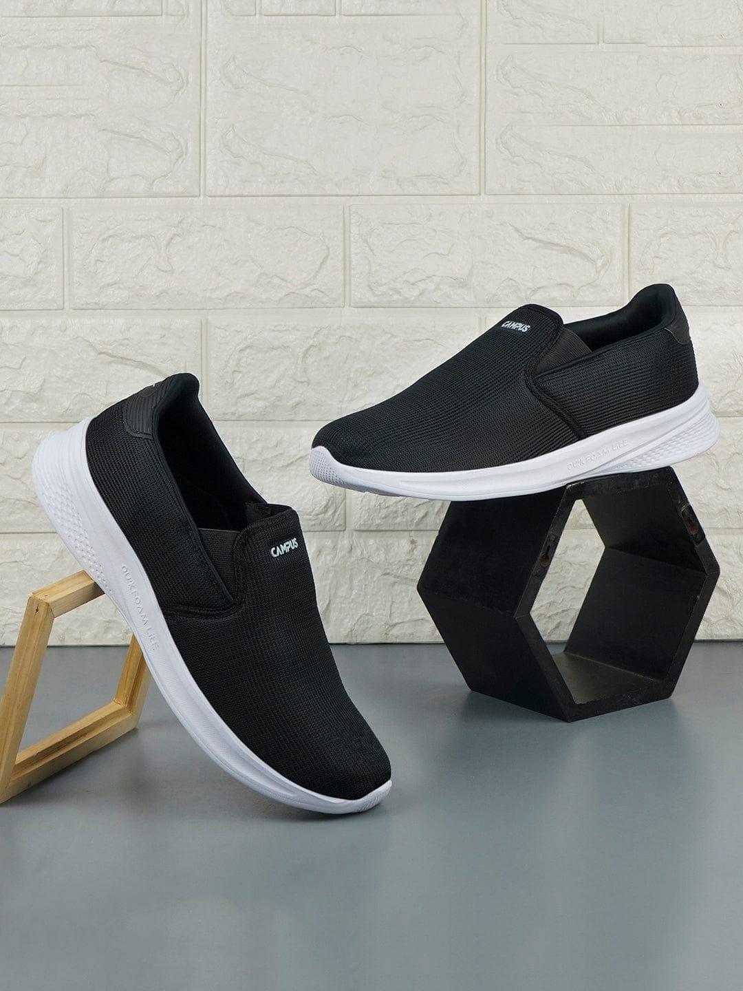 BILLION Black Men's Casual Shoes