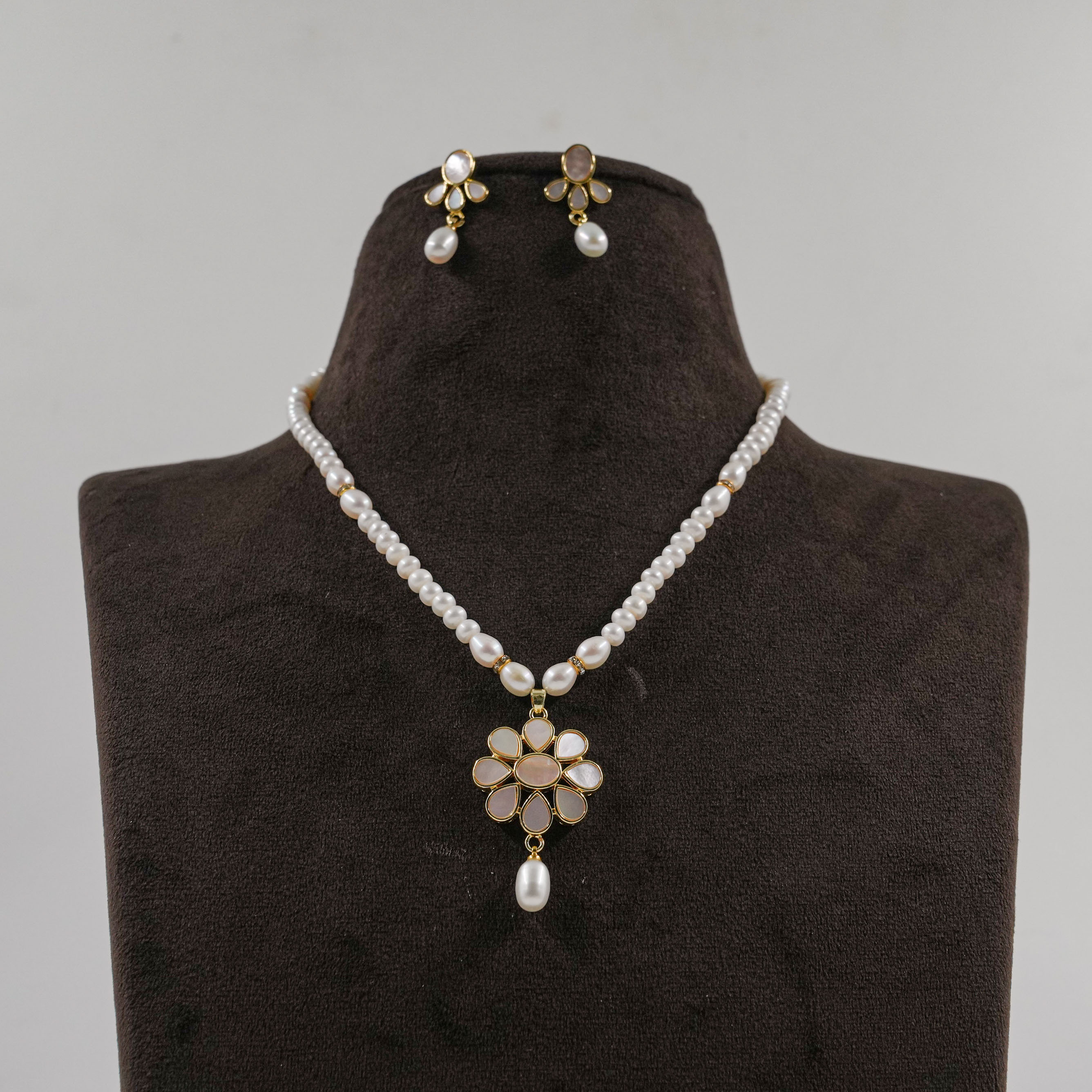 The Pearl Atelier by Kabra Pearls - Pearl Necklace set