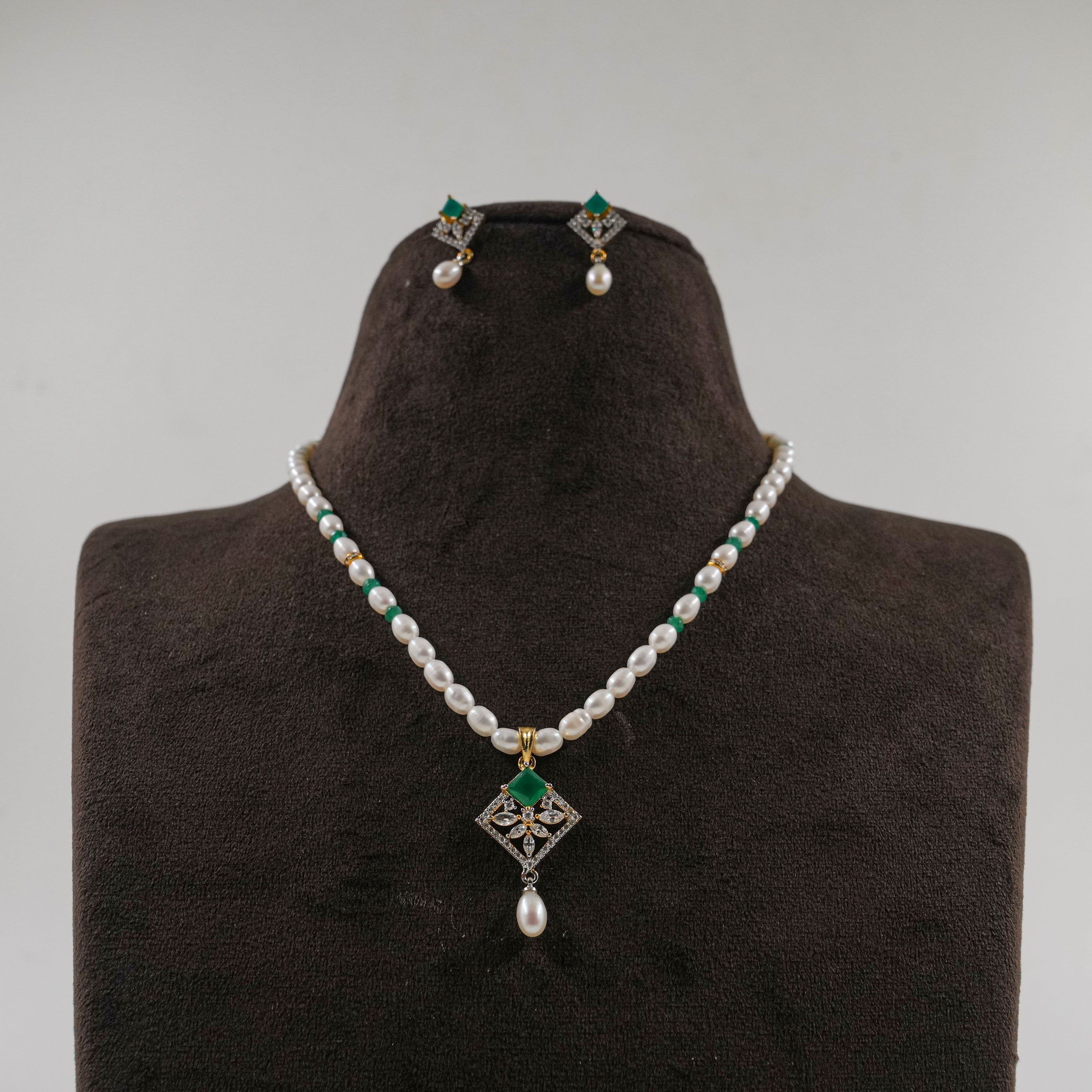 The Pearl Atelier by Kabra Pearls - Pearl Necklace set