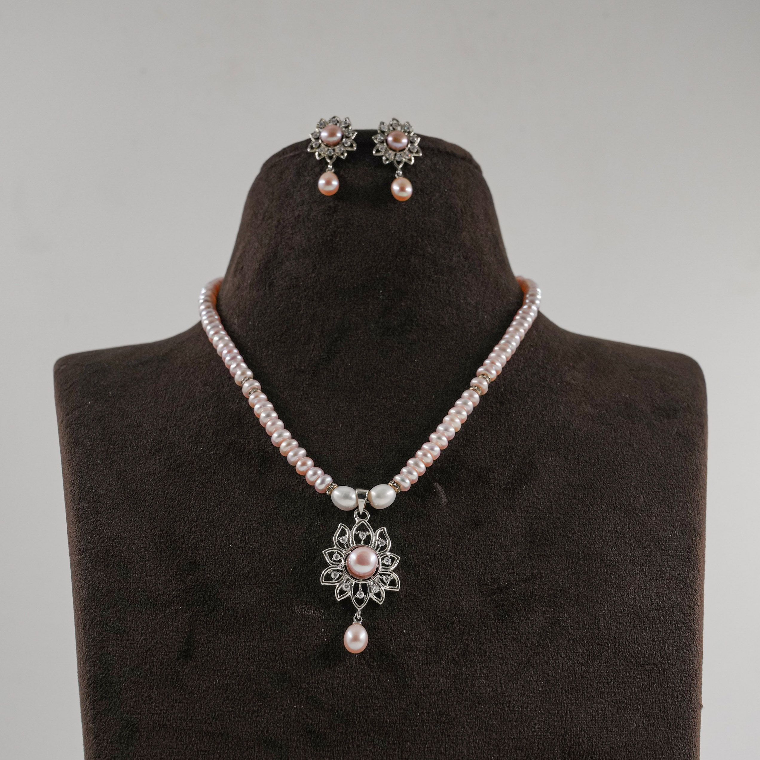 The Pearl Atelier by Kabra Pearls - Pearl Necklace set