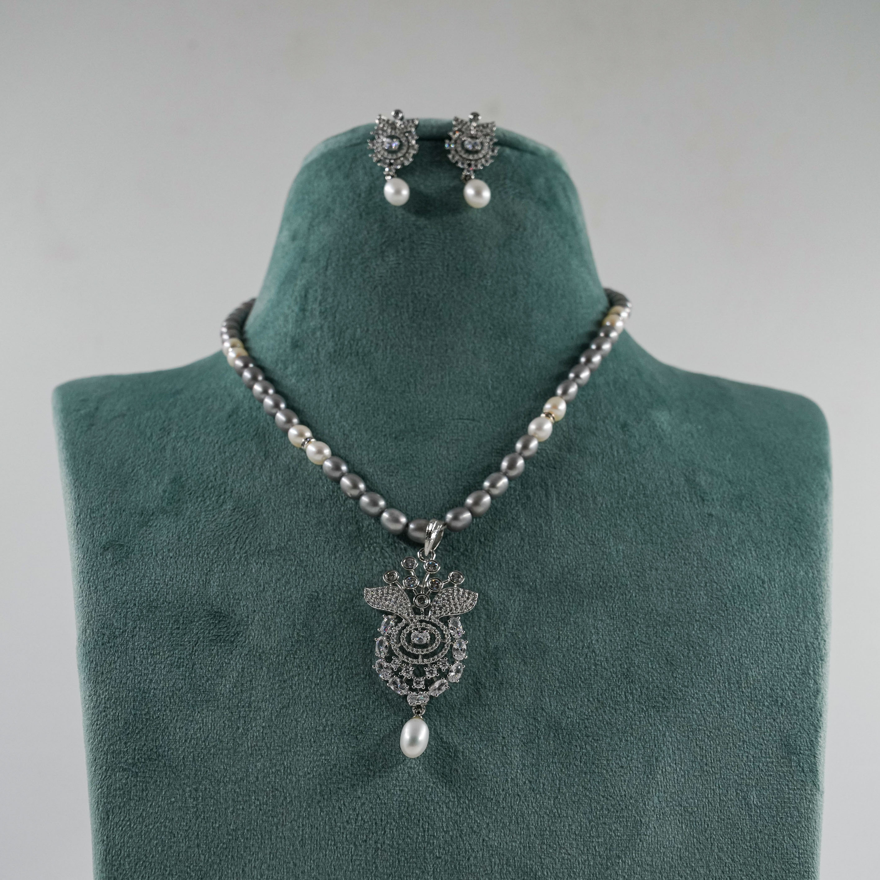 The Pearl Atelier by Kabra Pearls - Pearl Necklace set