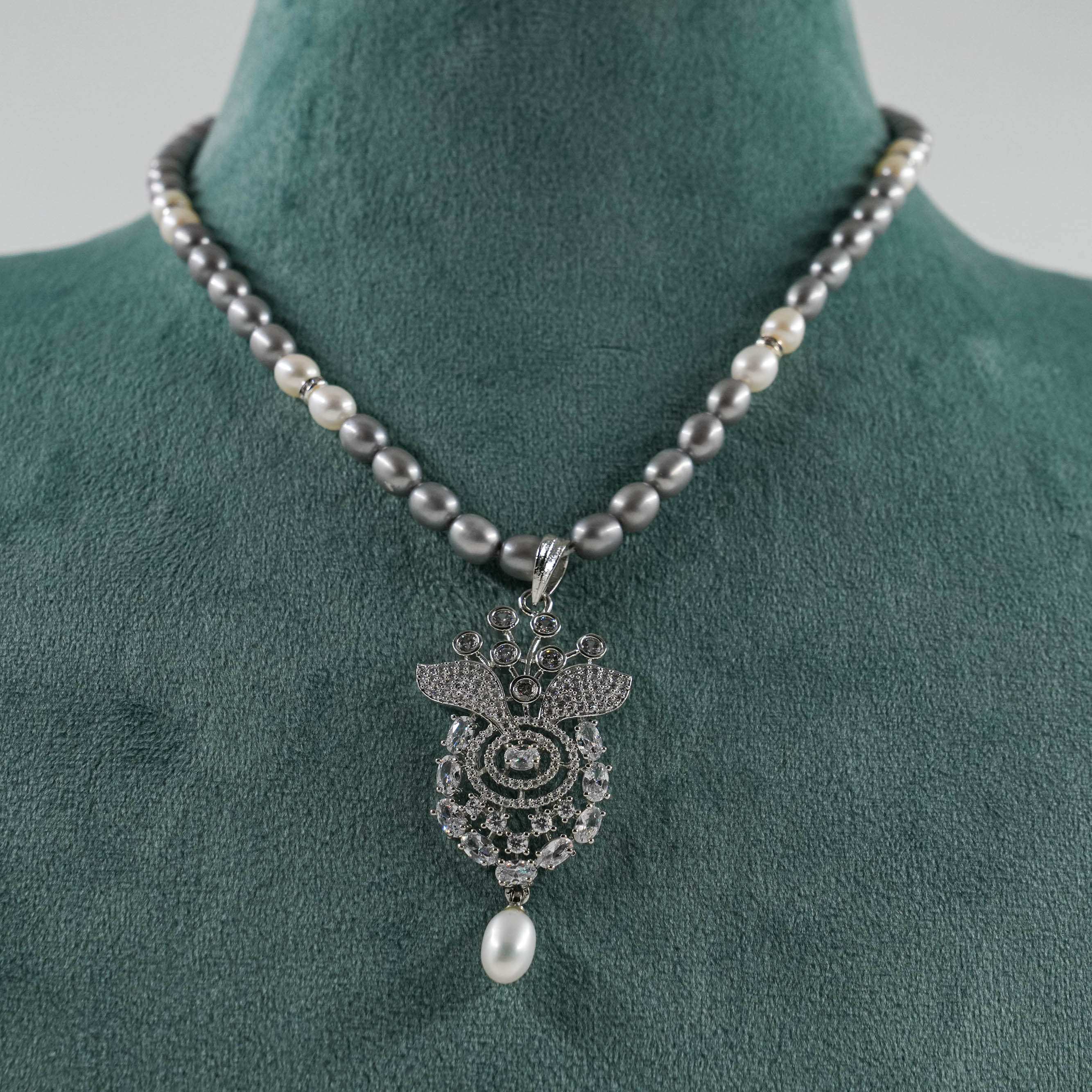 The Pearl Atelier by Kabra Pearls - Pearl Necklace set