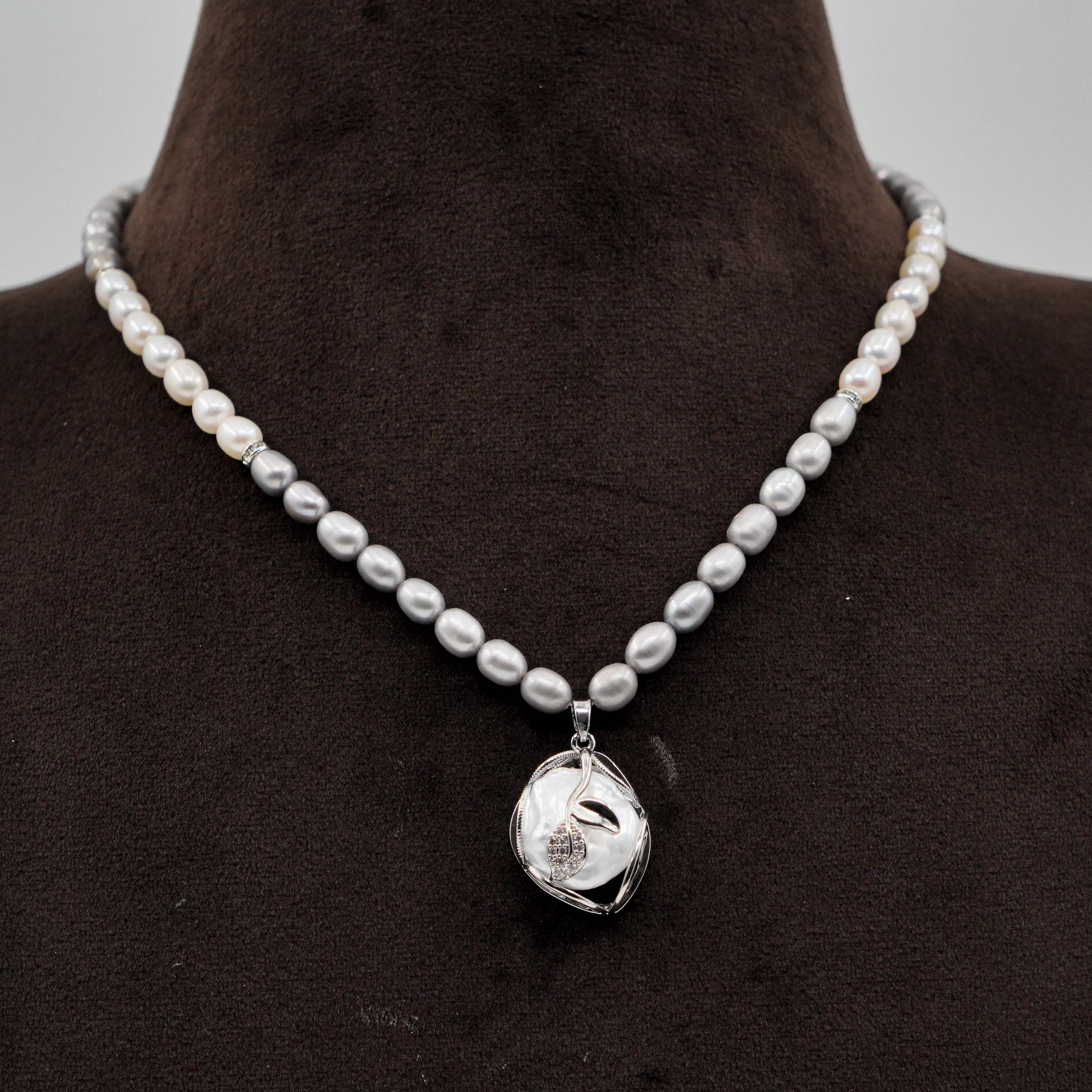Pearl Necklace Set