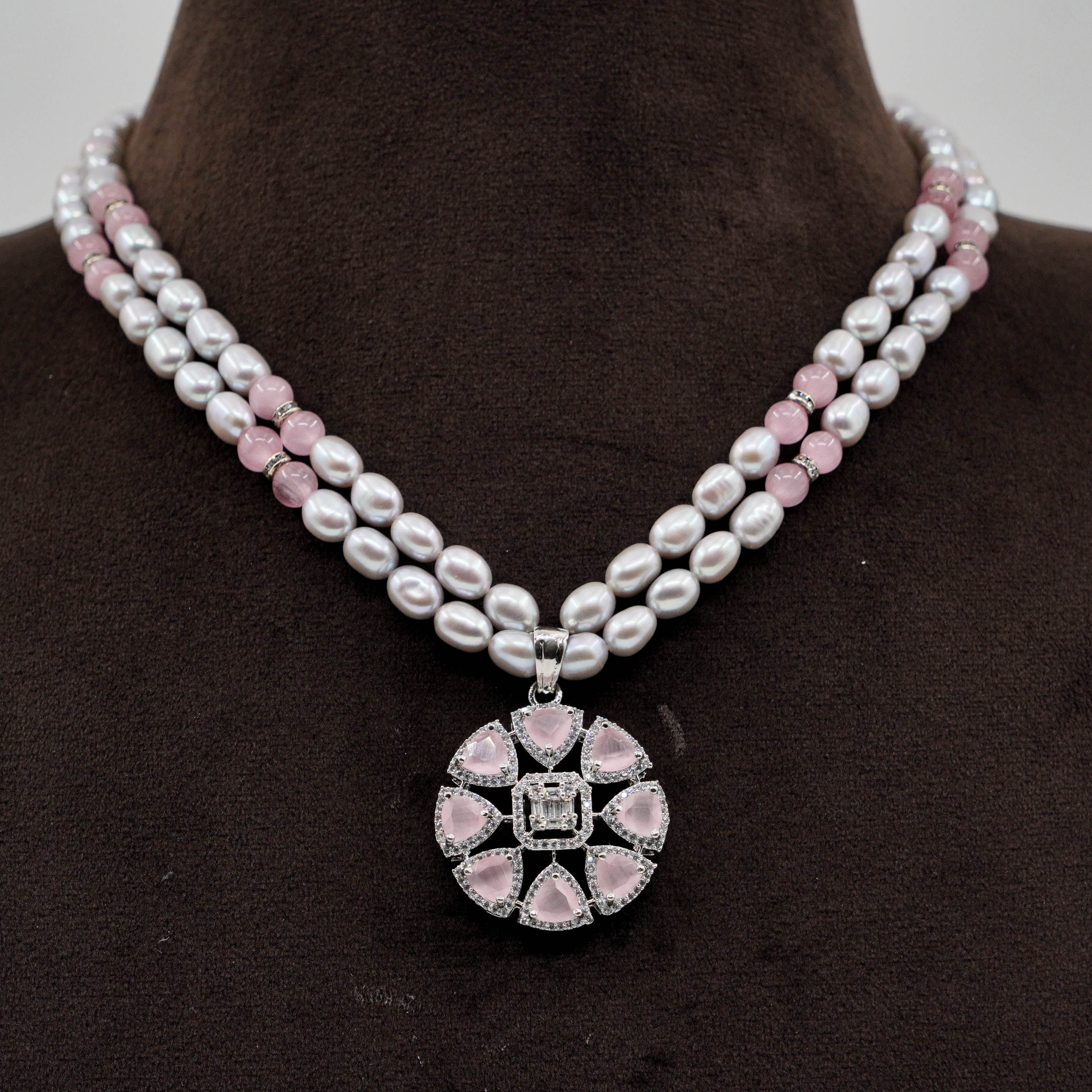 Pearl Necklace Set