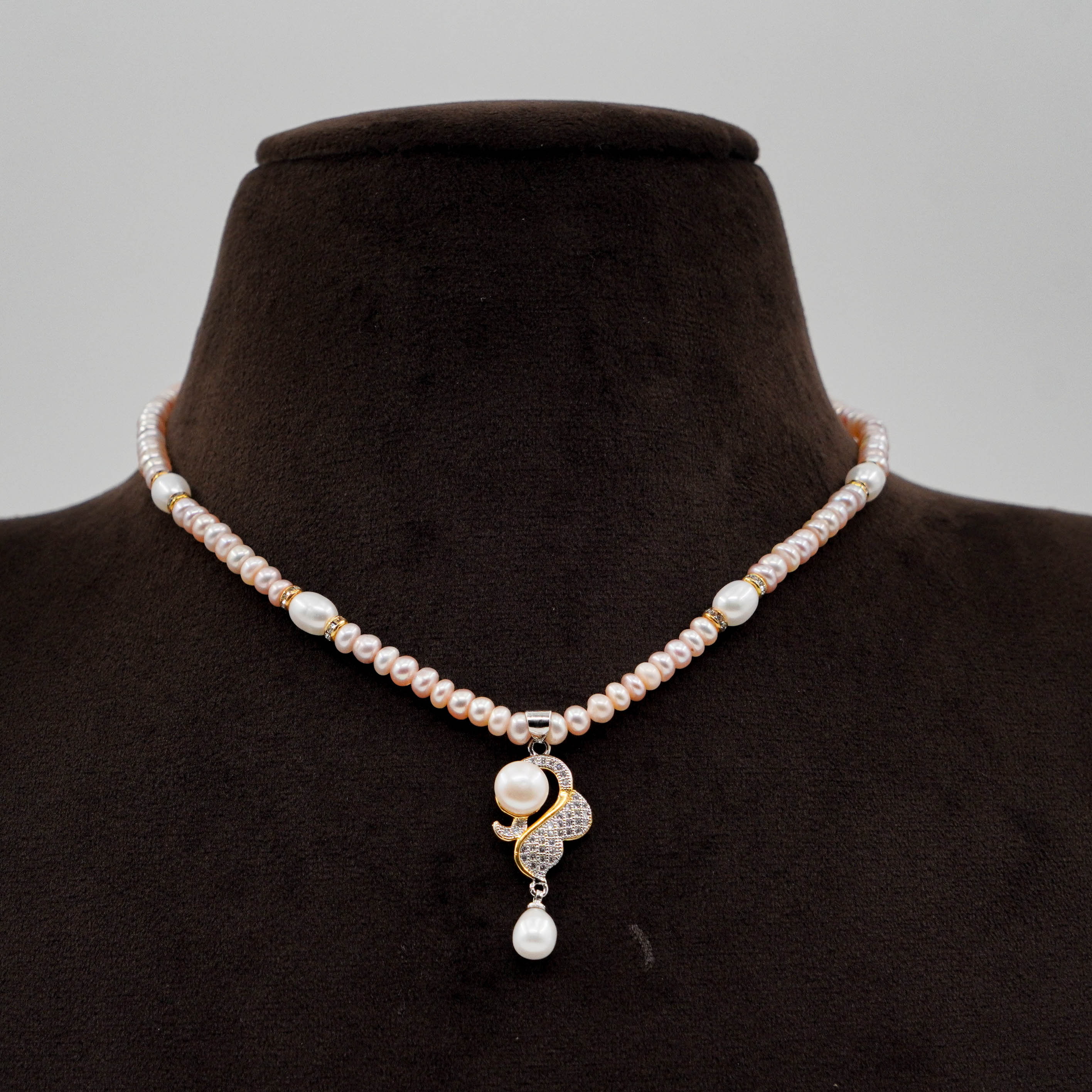 Pearl Necklace Set