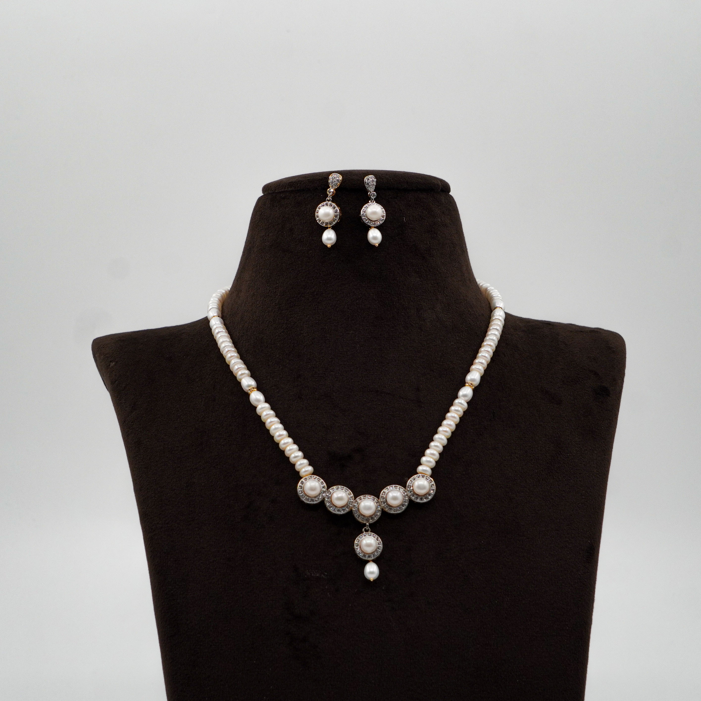 Pearl Necklace Set