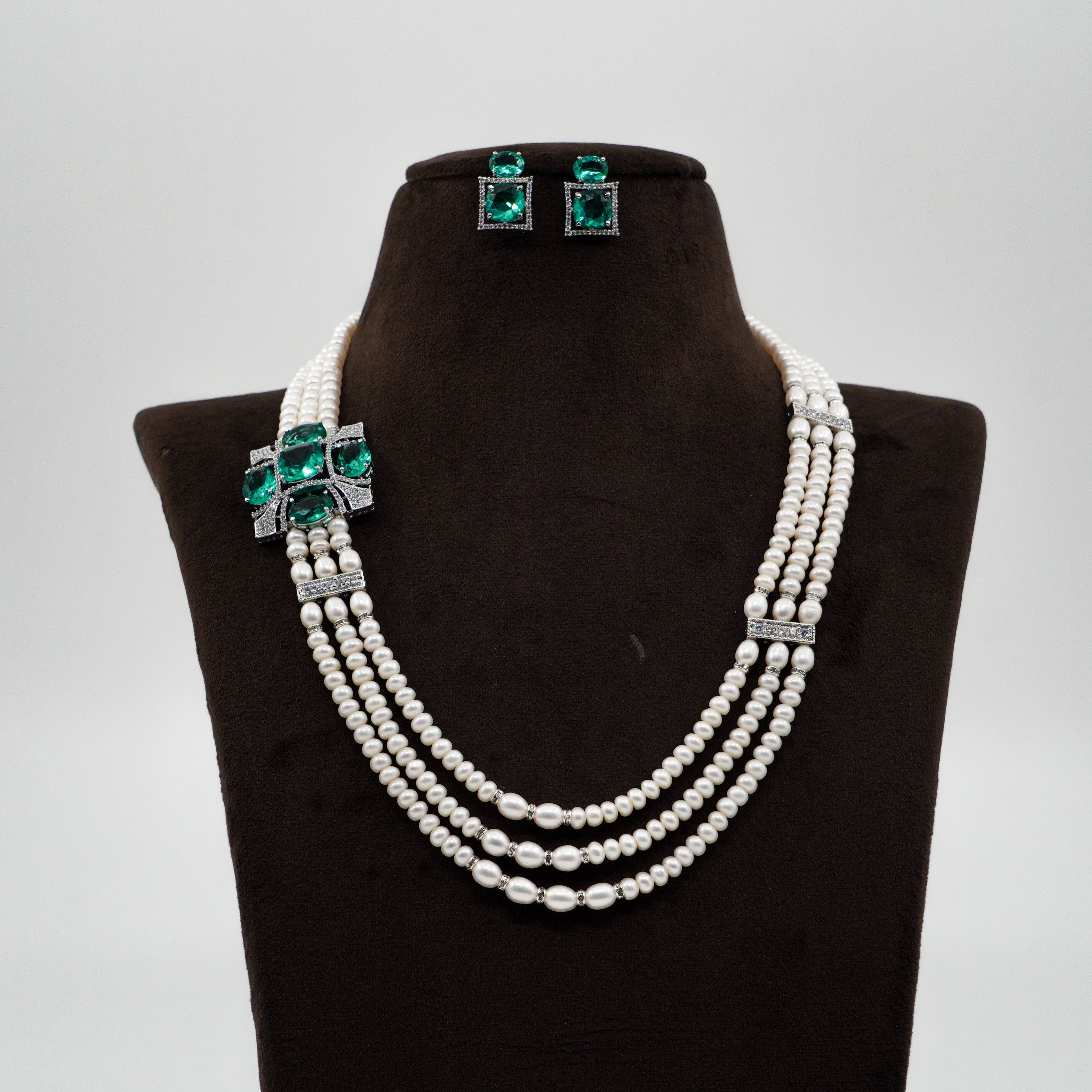 Pearl Emerald Necklace