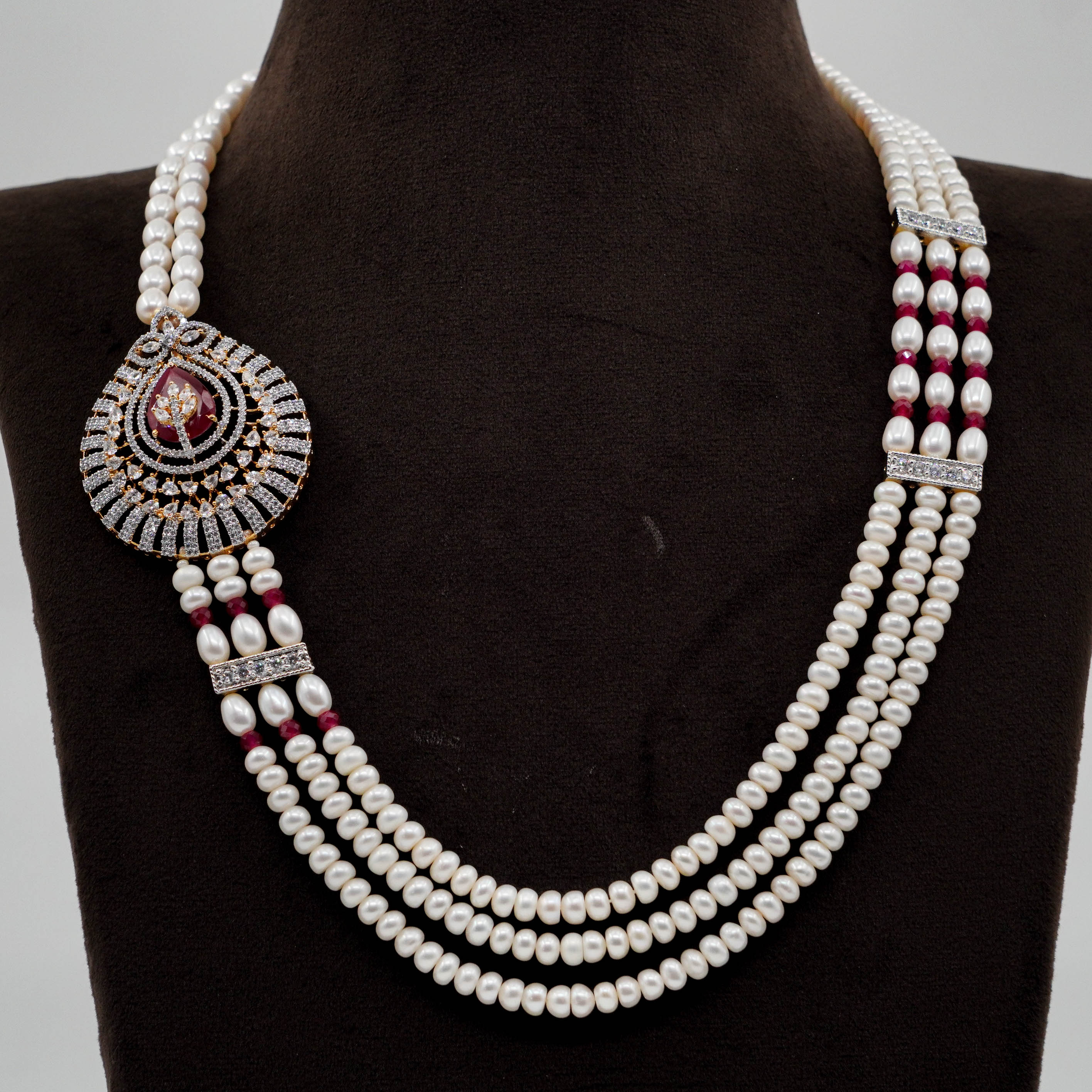Pearl Necklace Set