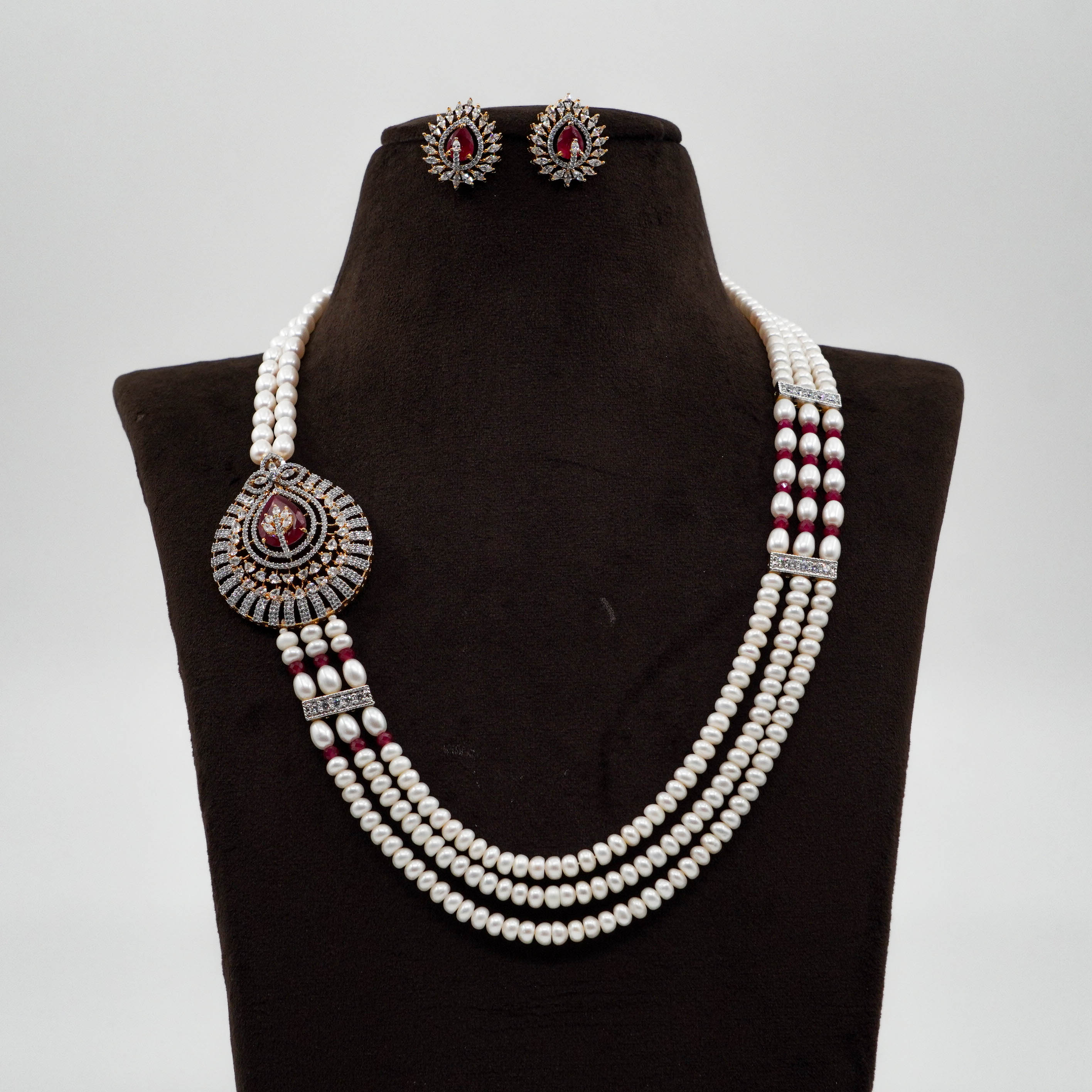 Pearl Necklace Set