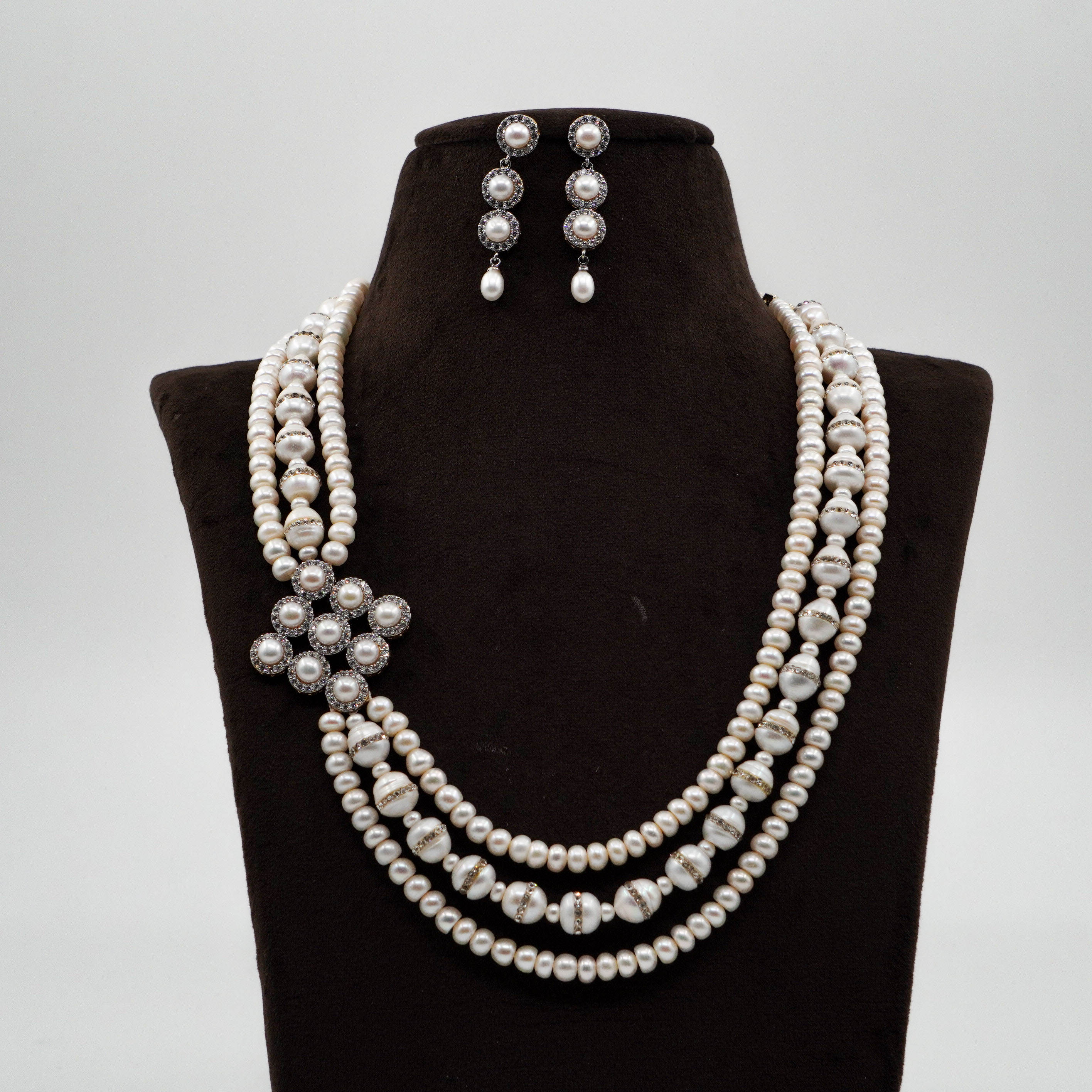 Pearl Necklace Set