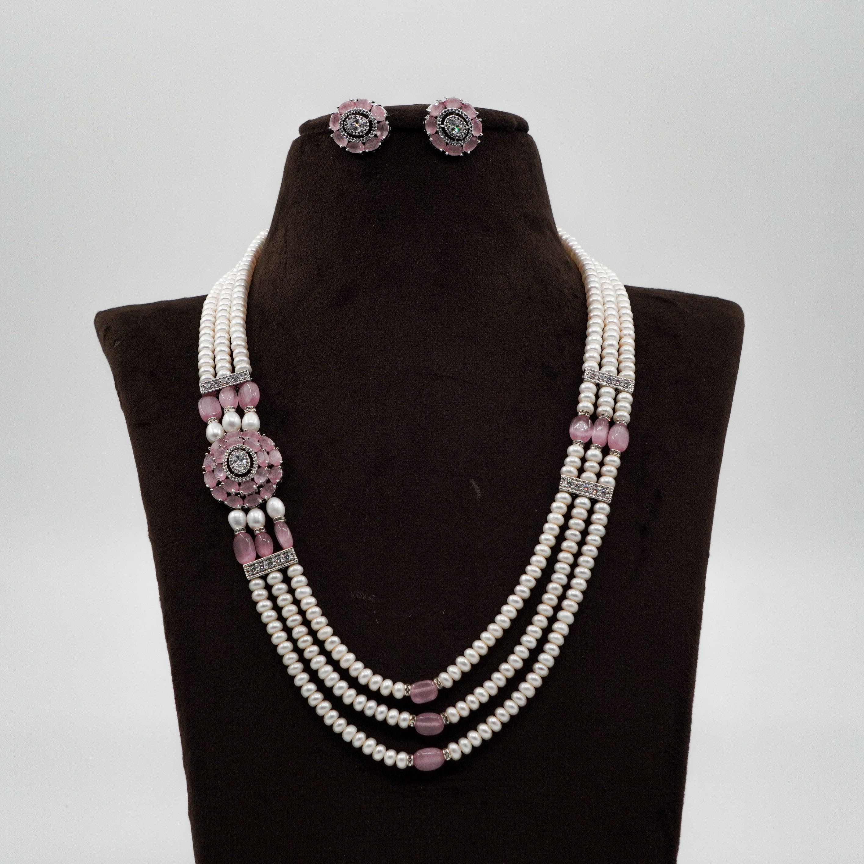 Pearl Necklace Set