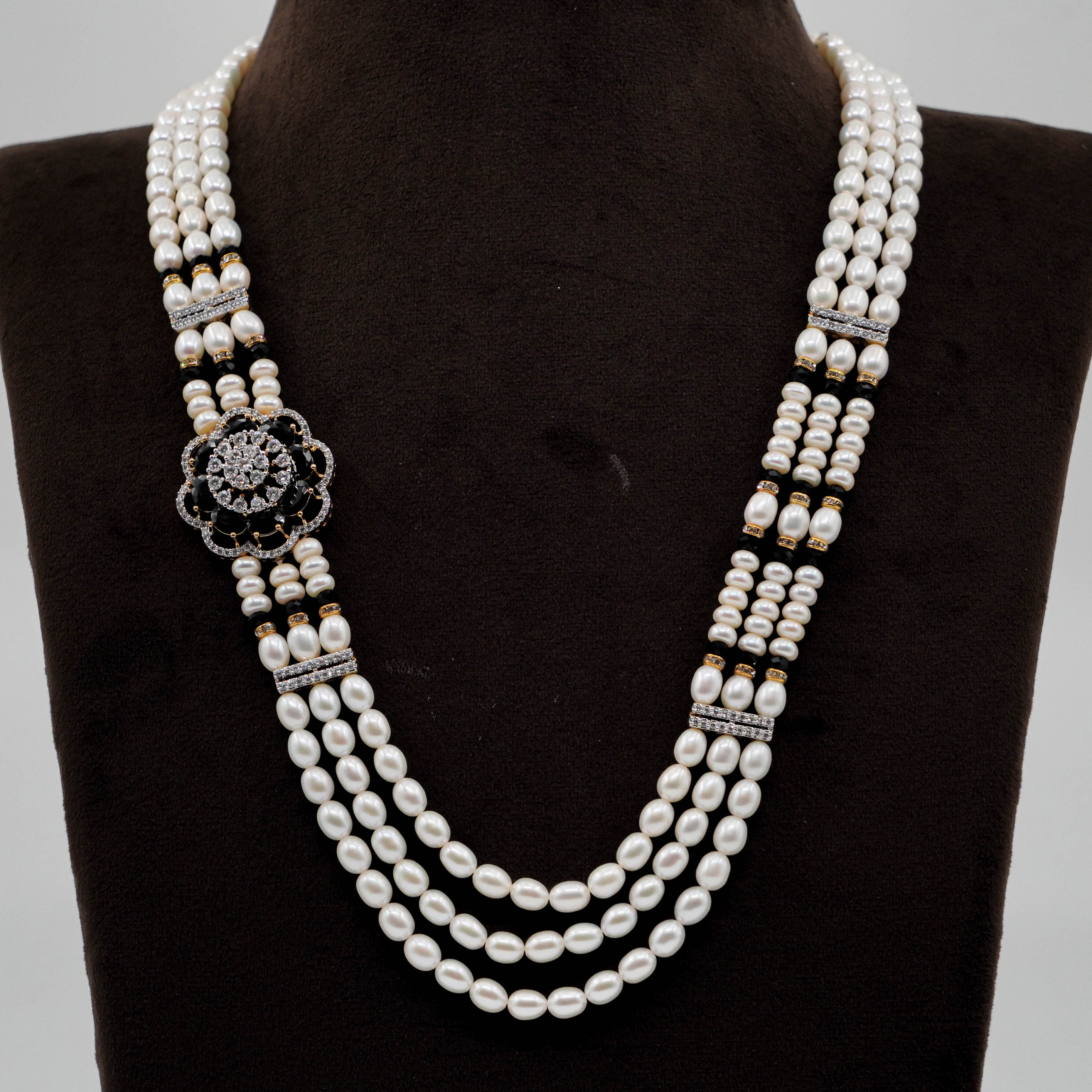 Pearl Necklace Set