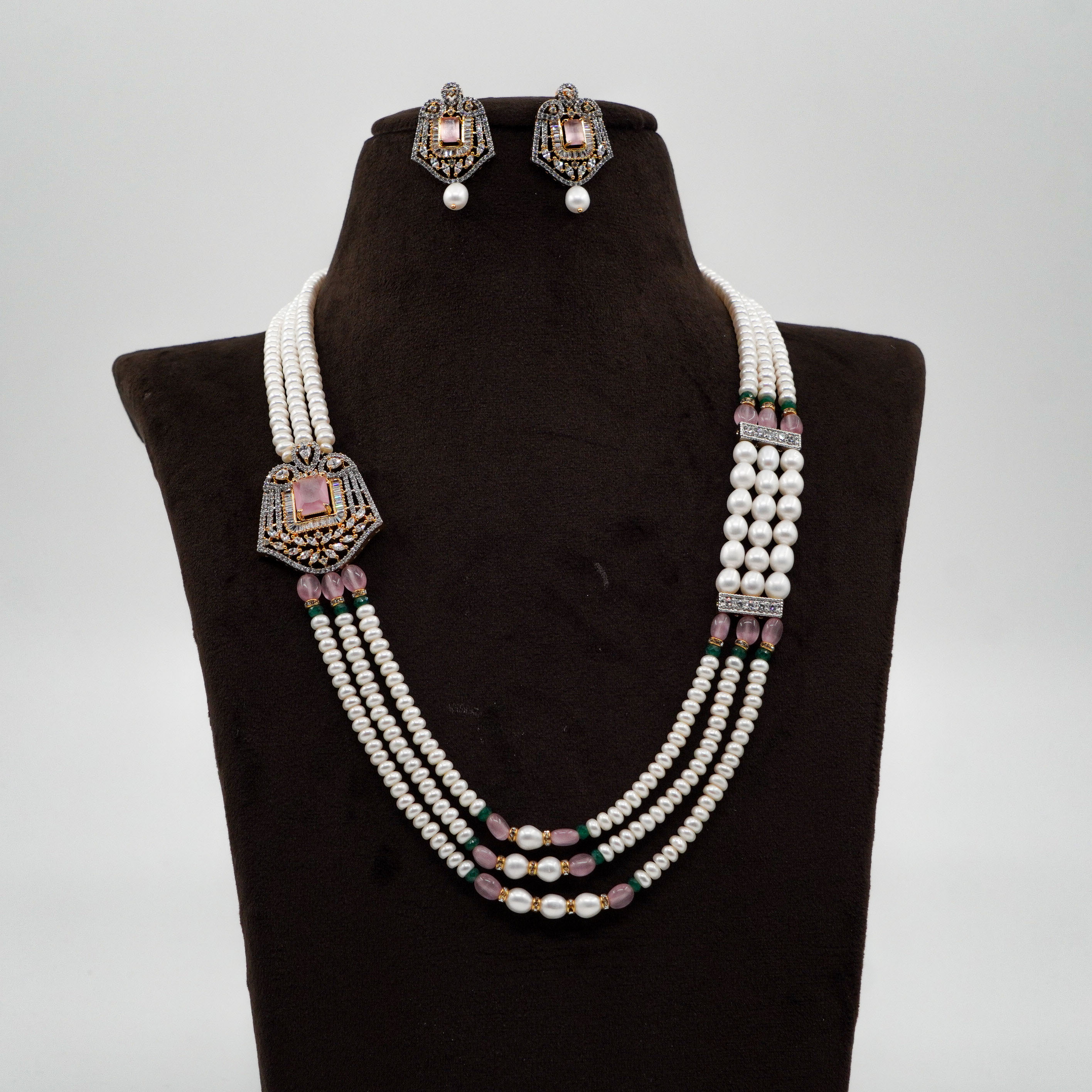 Pearl Necklace Set