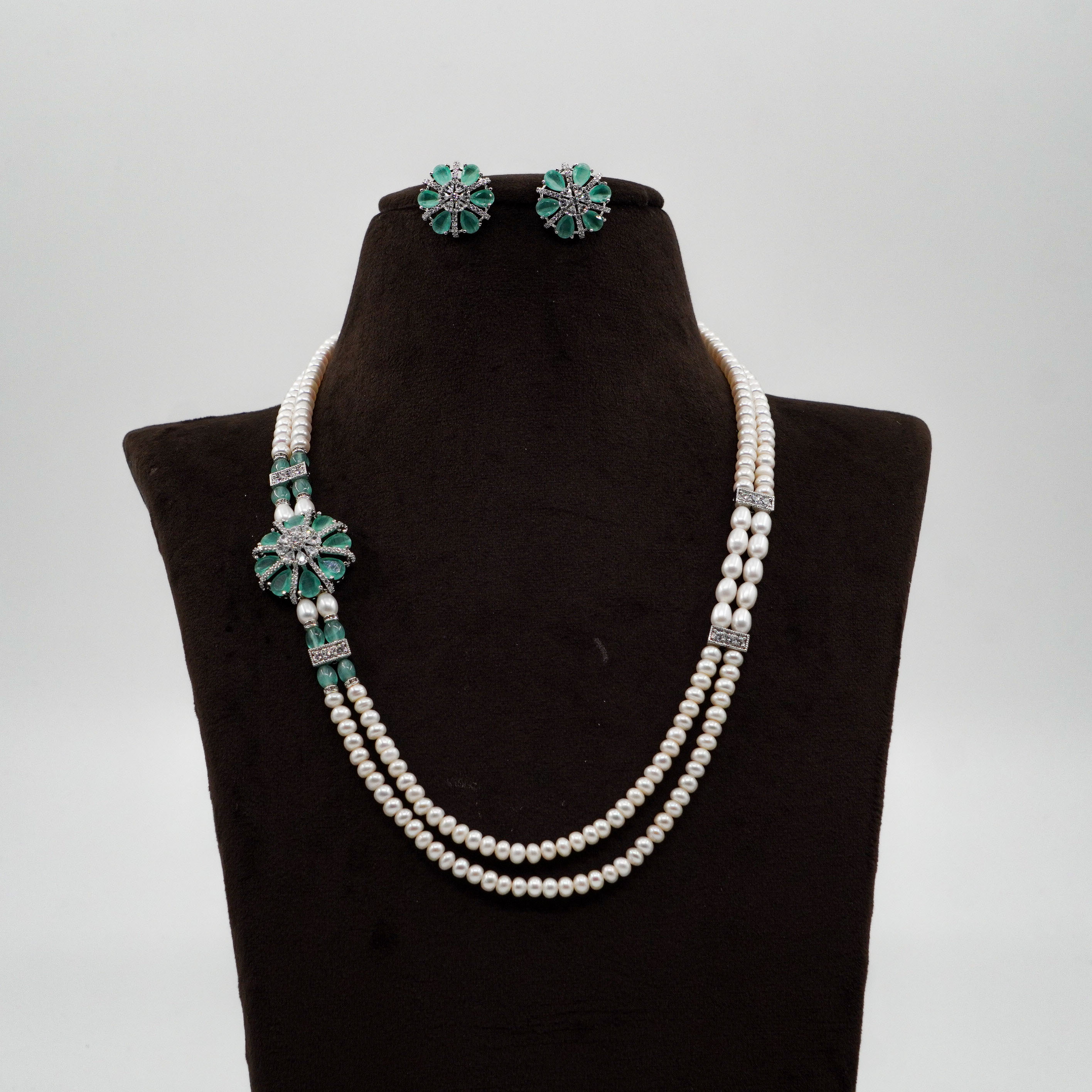 Pearl Necklace Set