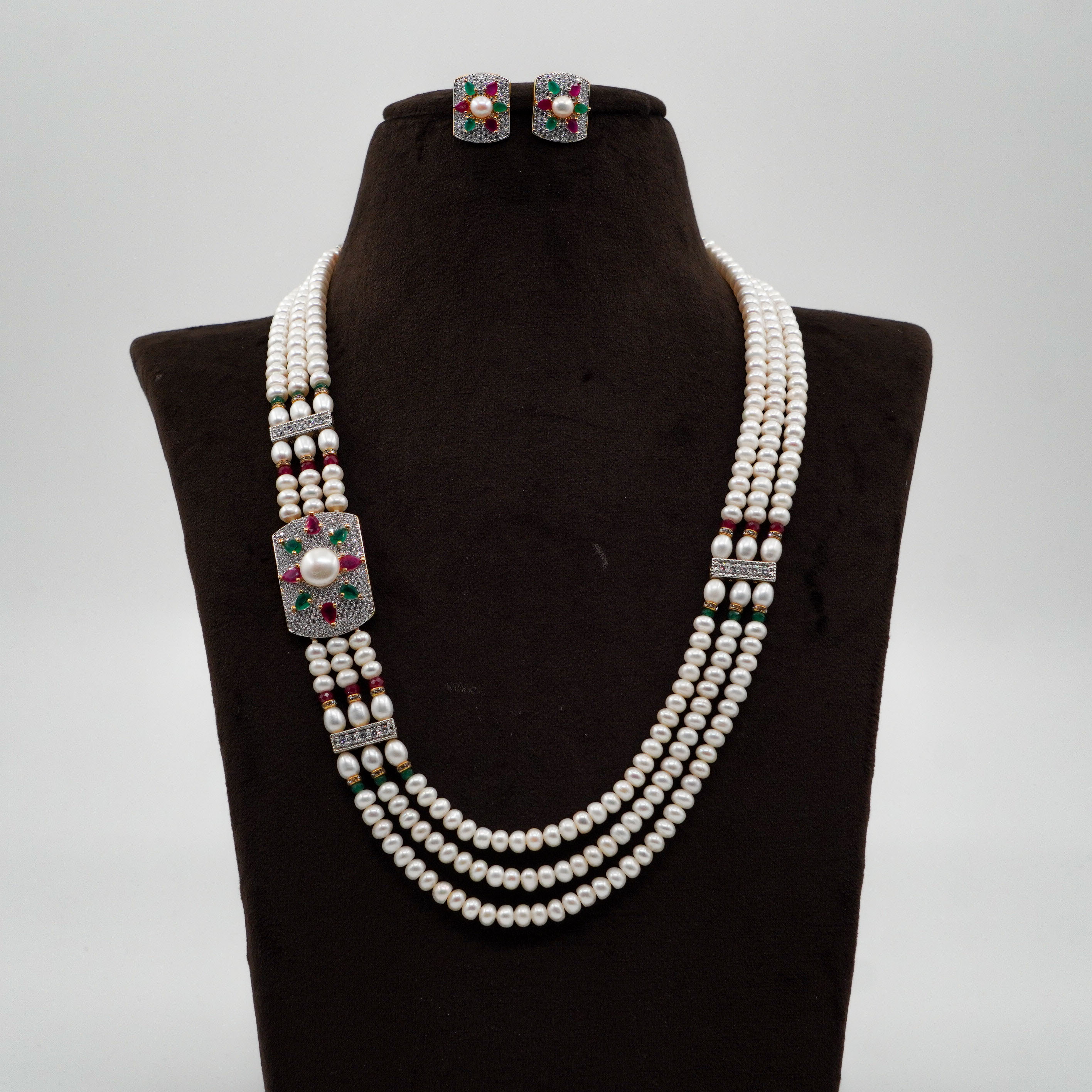Pearl Necklace Set