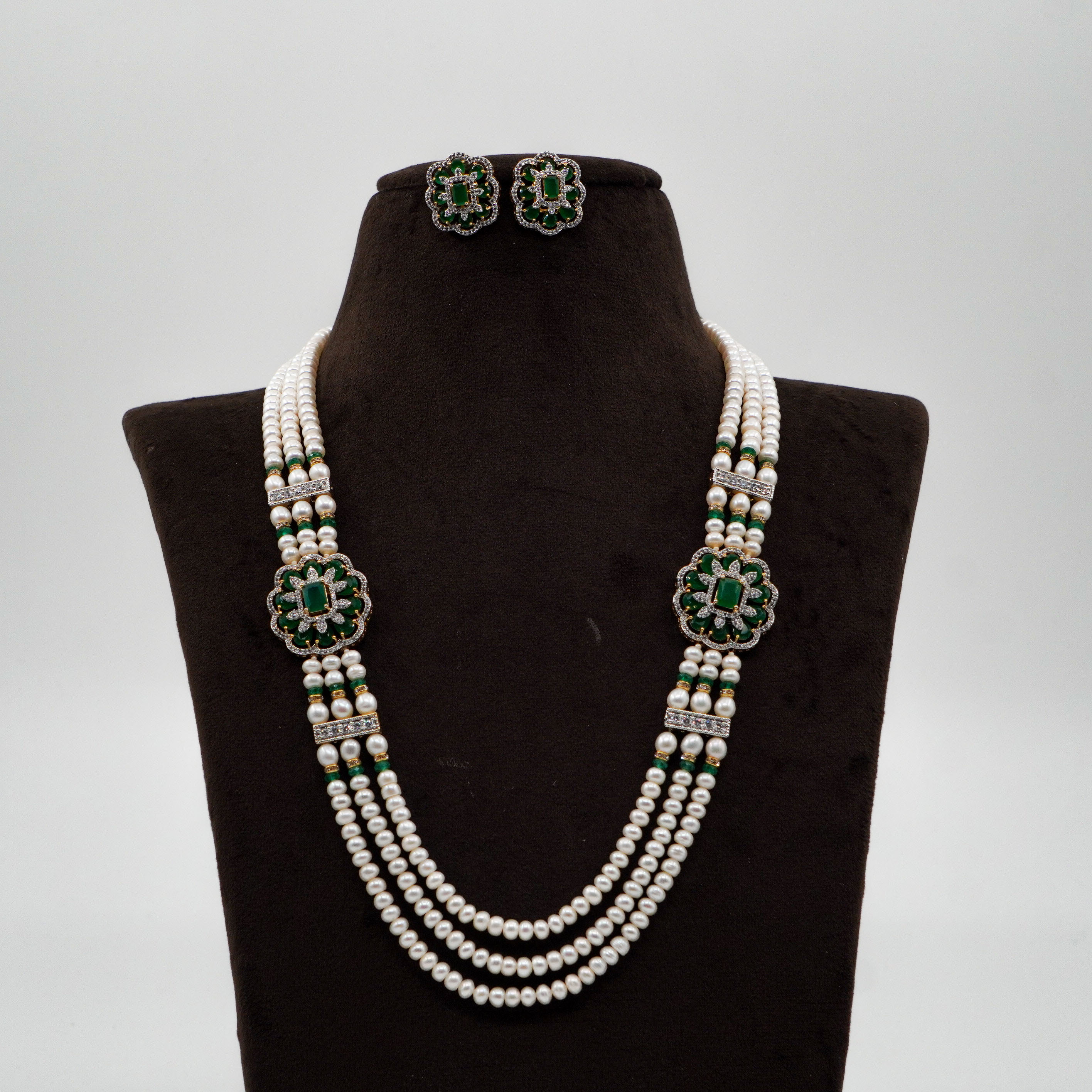 Pearl Necklace Set