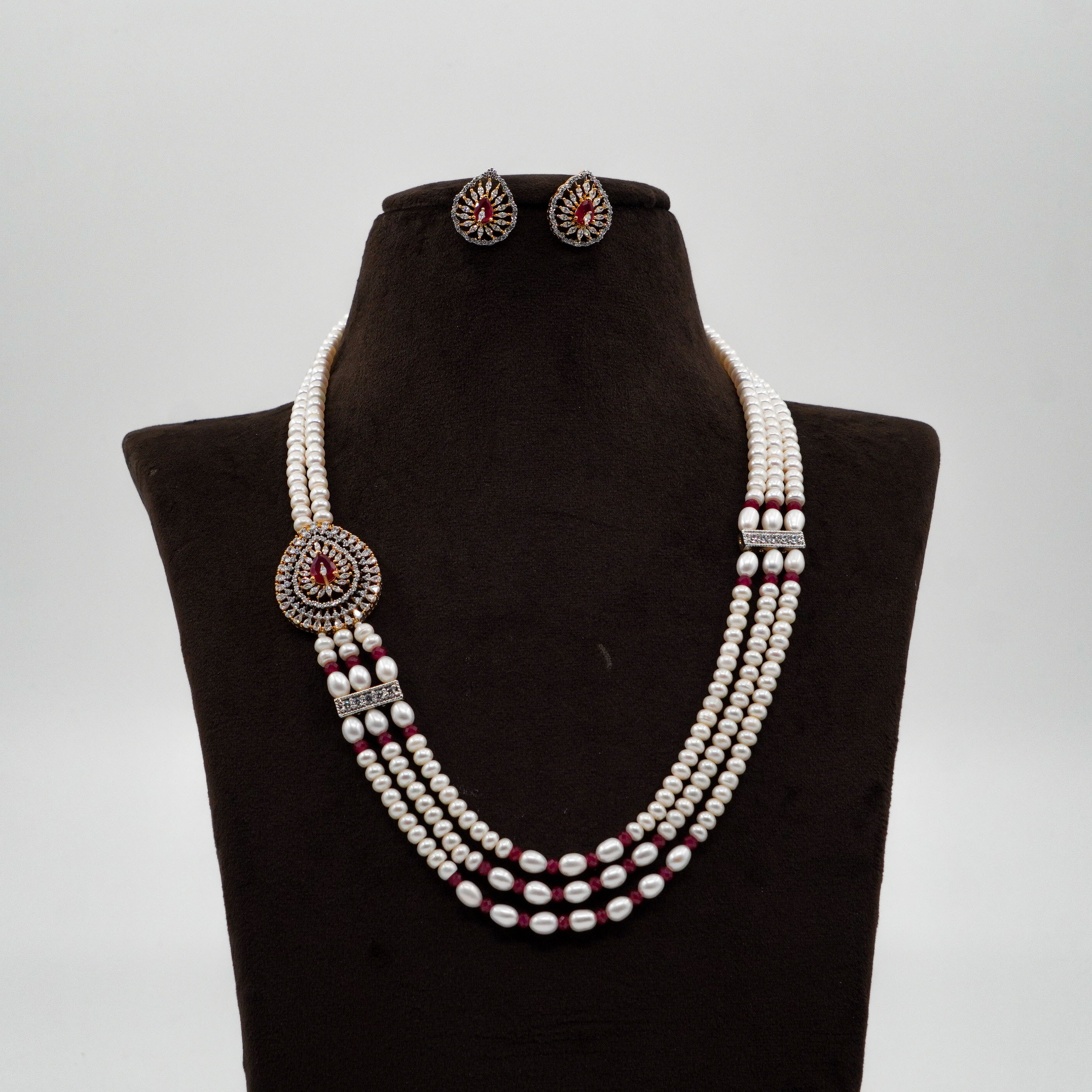Pearl Necklace Set