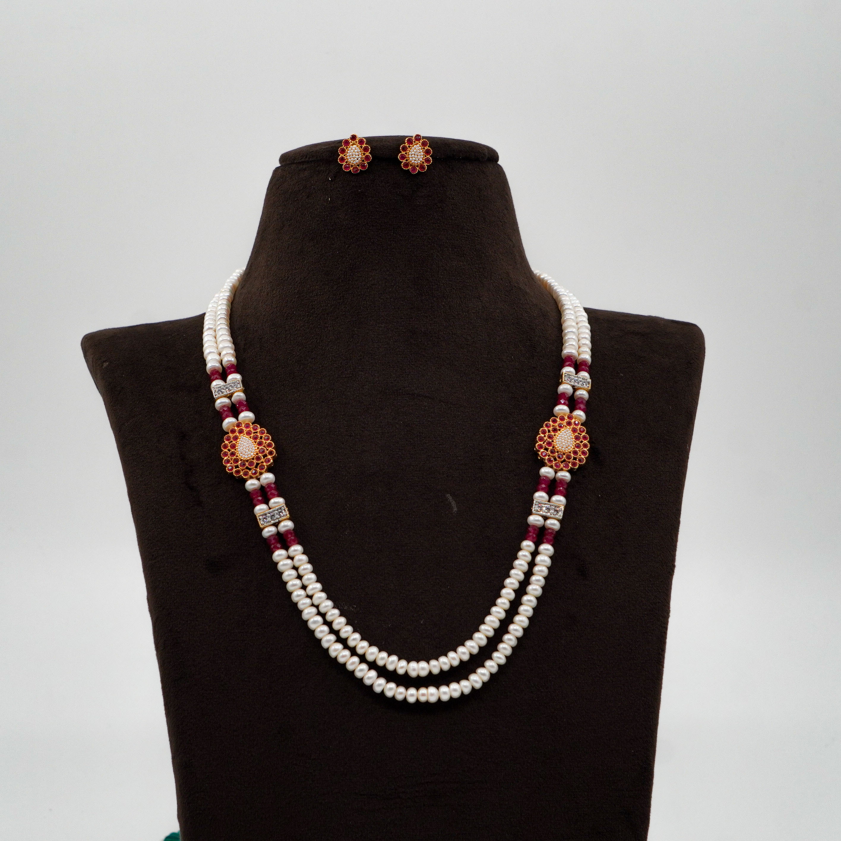 Pearl Necklace Set