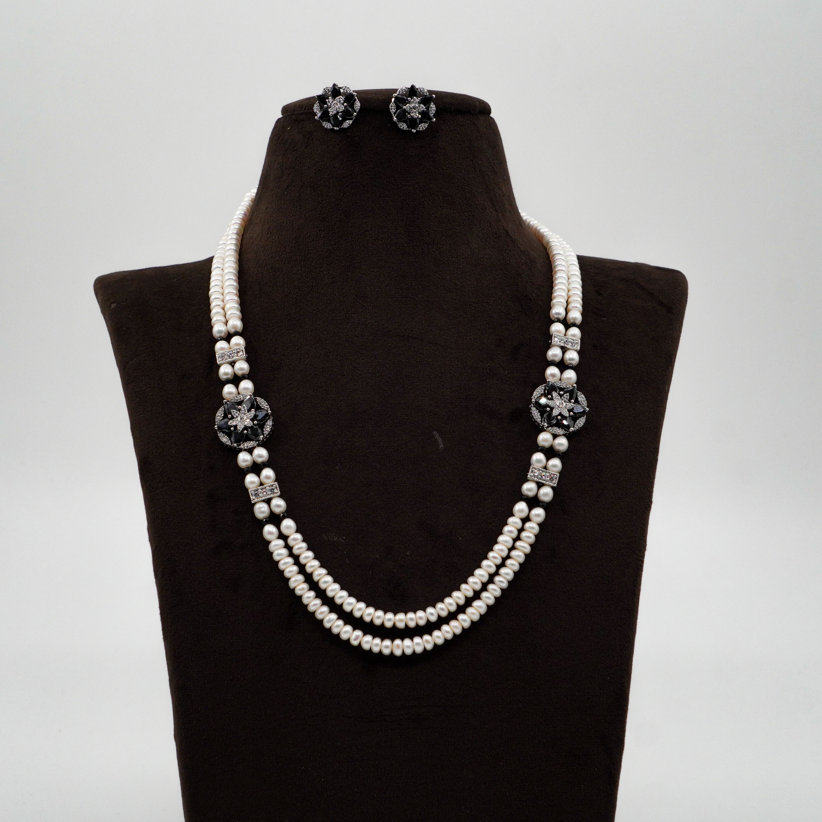 Pearl Necklace Set