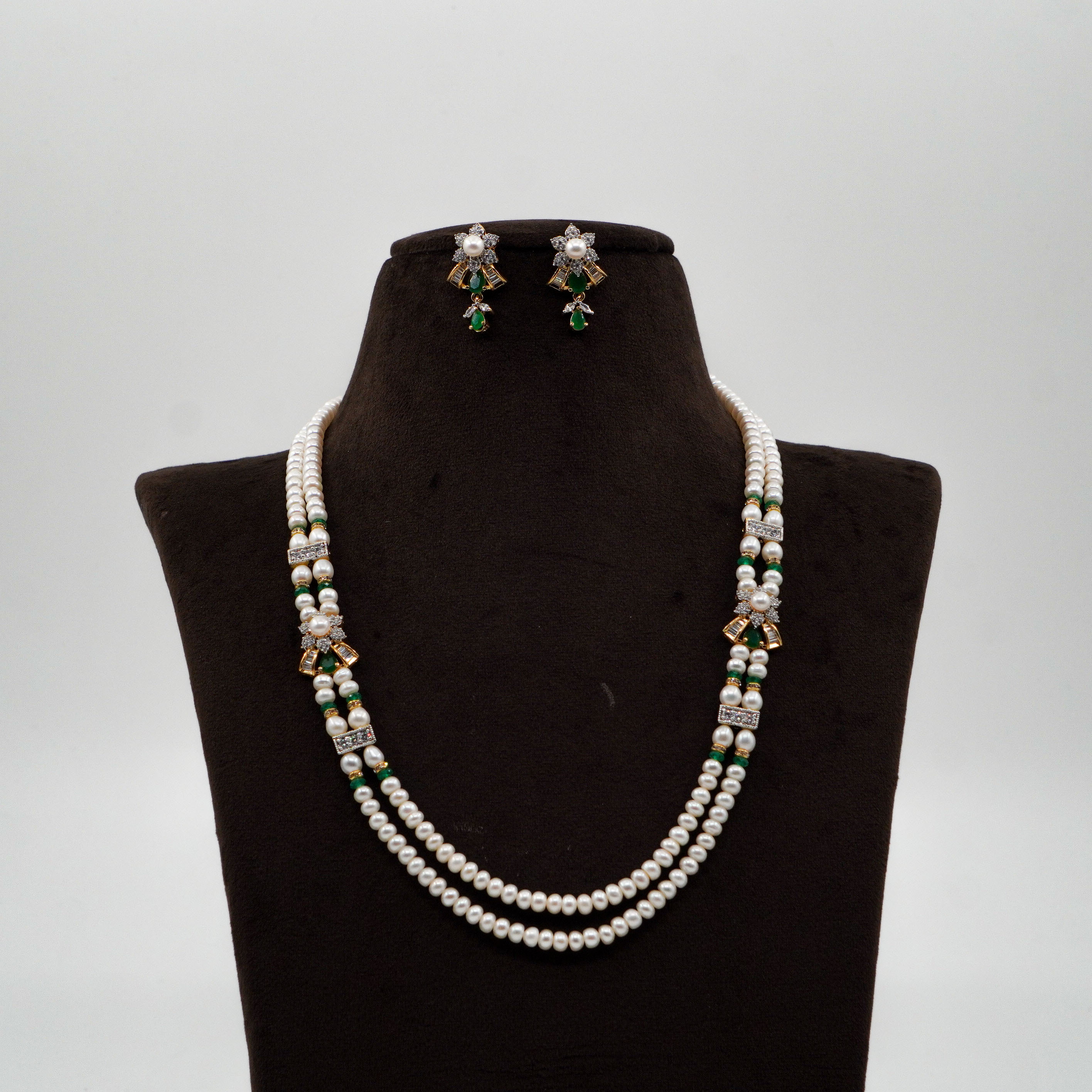 Pearl Necklace Set