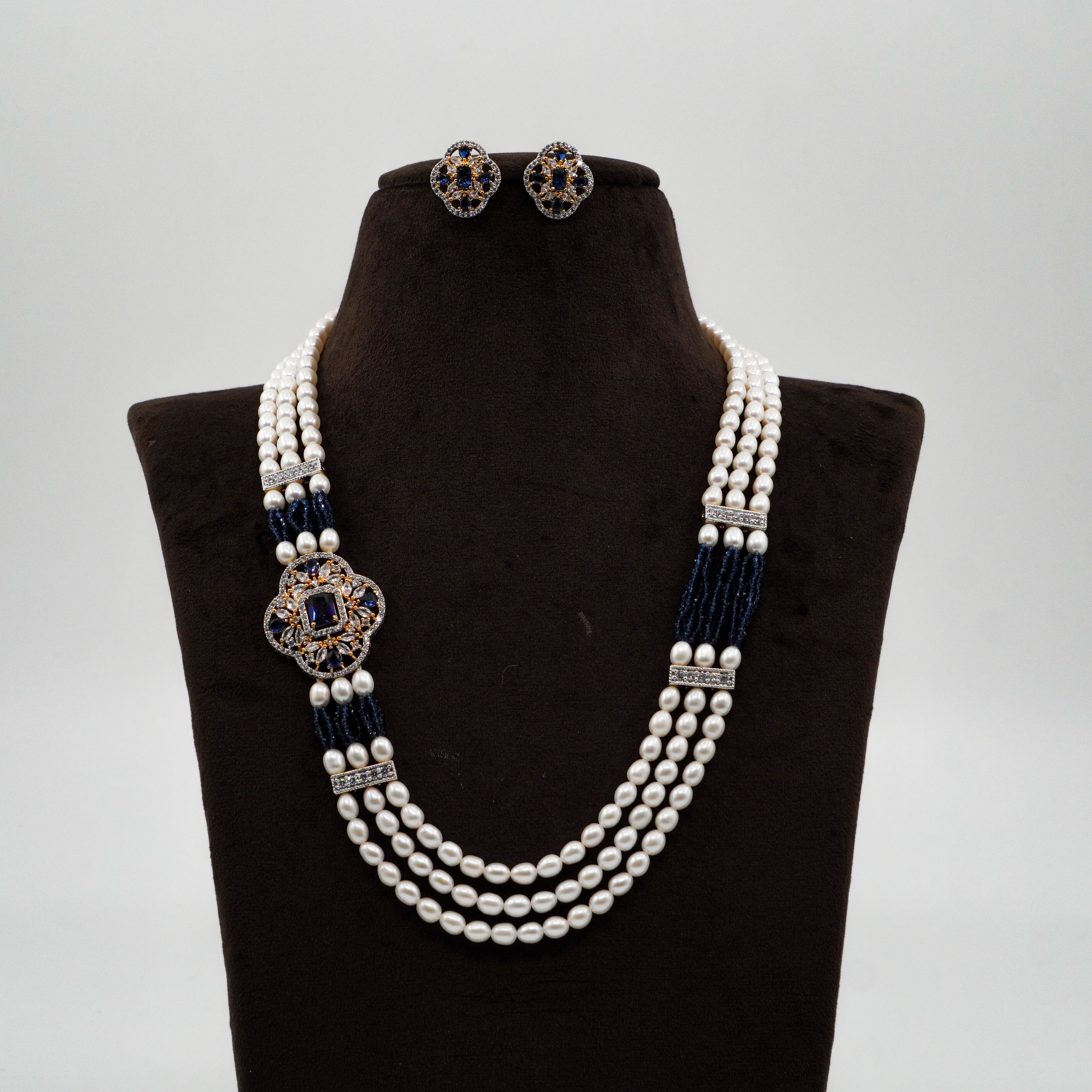 Pearl Necklace Set