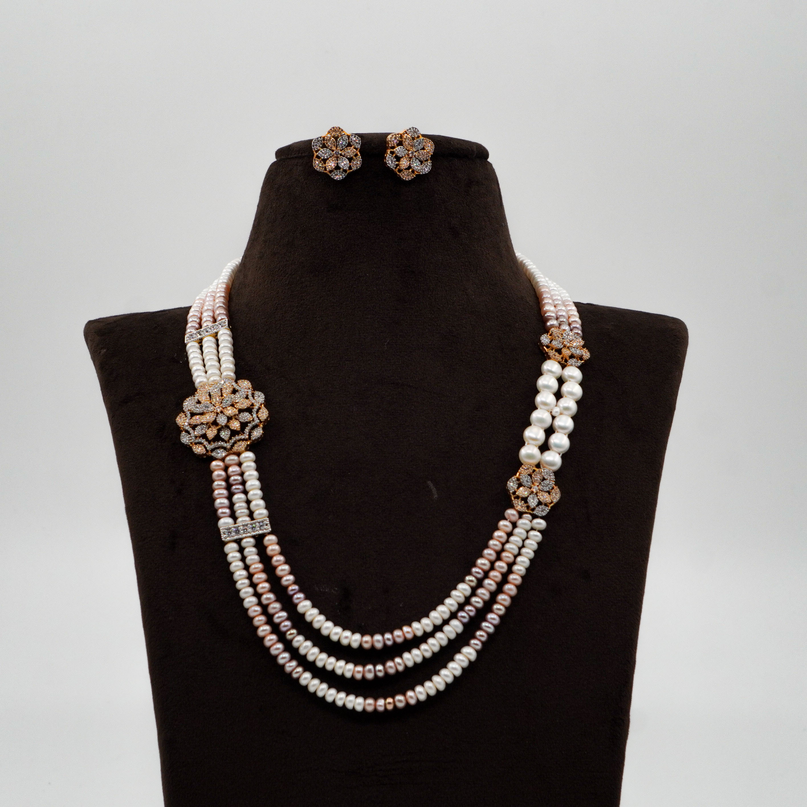 Pearl Necklace Set