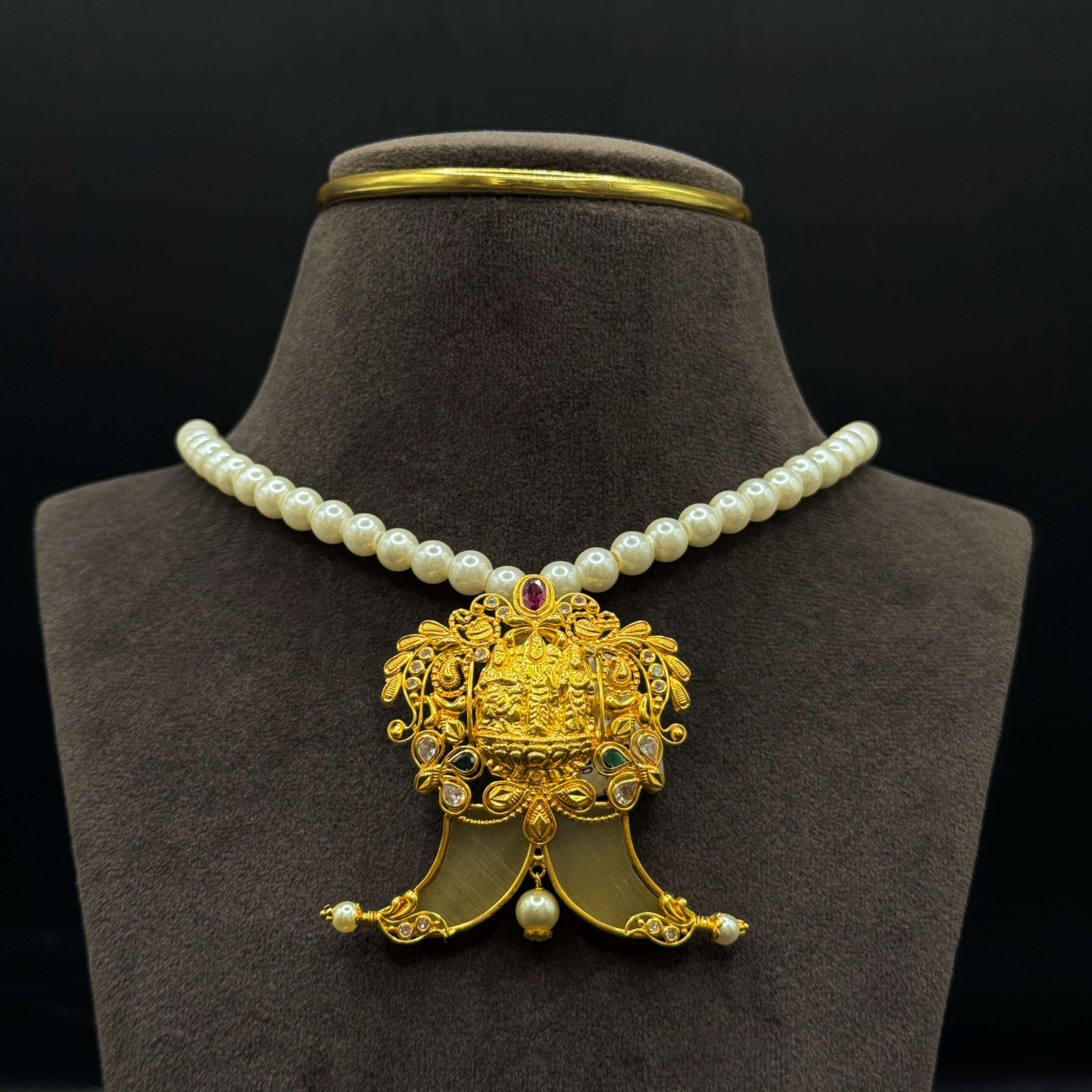 Kimtee Jewellers - Lion Teeth Locket 916 Gold Mala