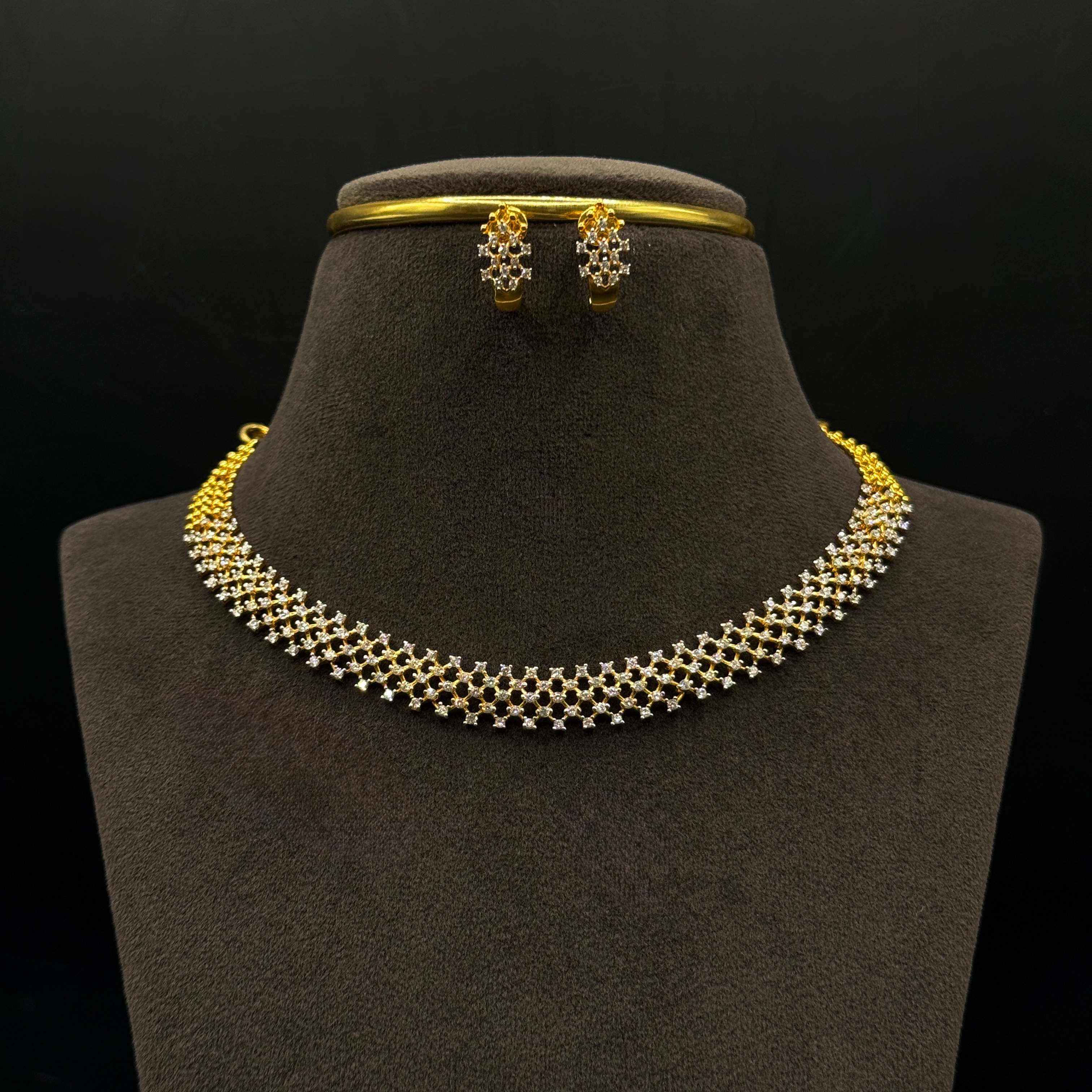 Kimtee Jewellers - Diamond Look Jaliwork 18K Gold Necklace Set