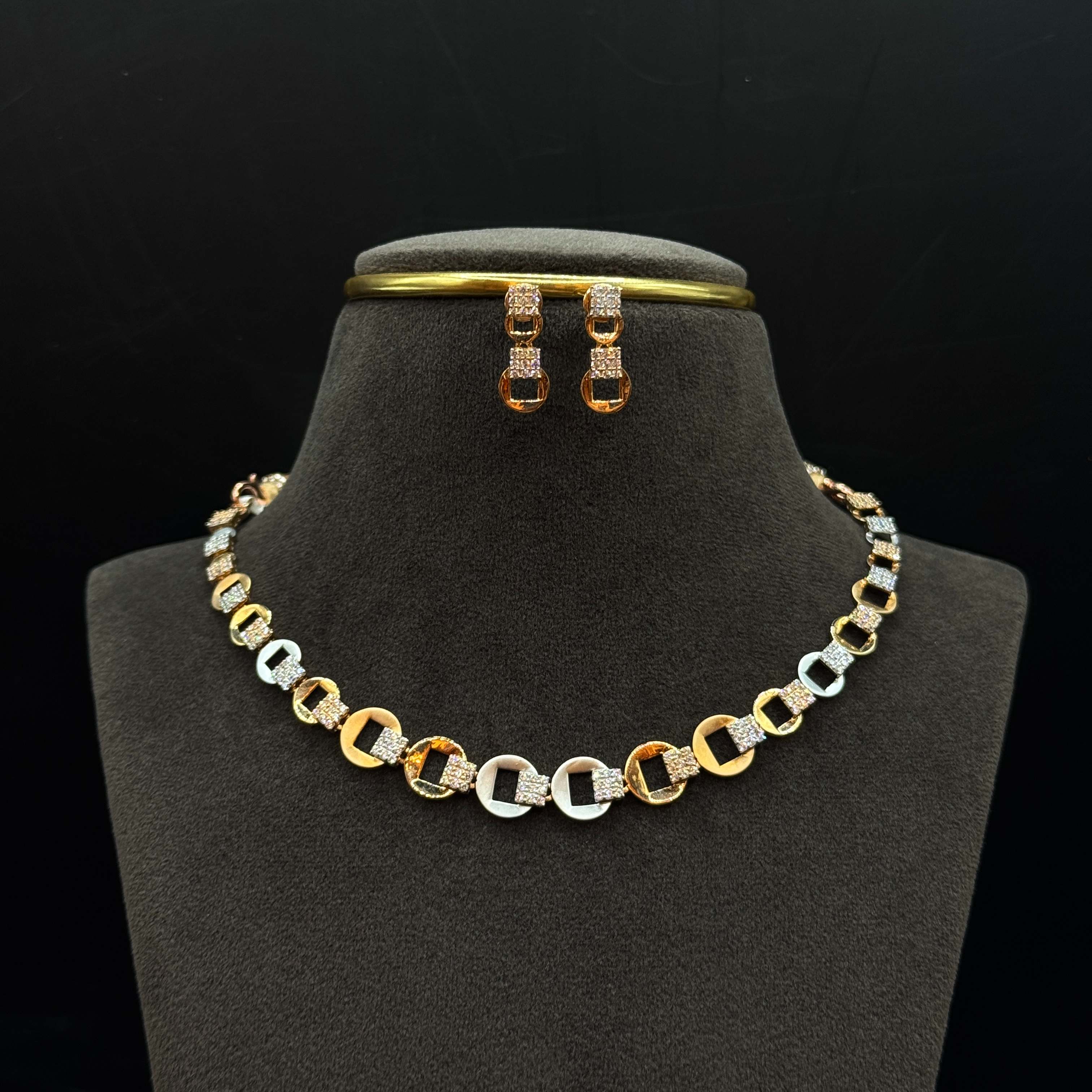 Kimtee Jewellers - Cuban Style 18K Necklace Set