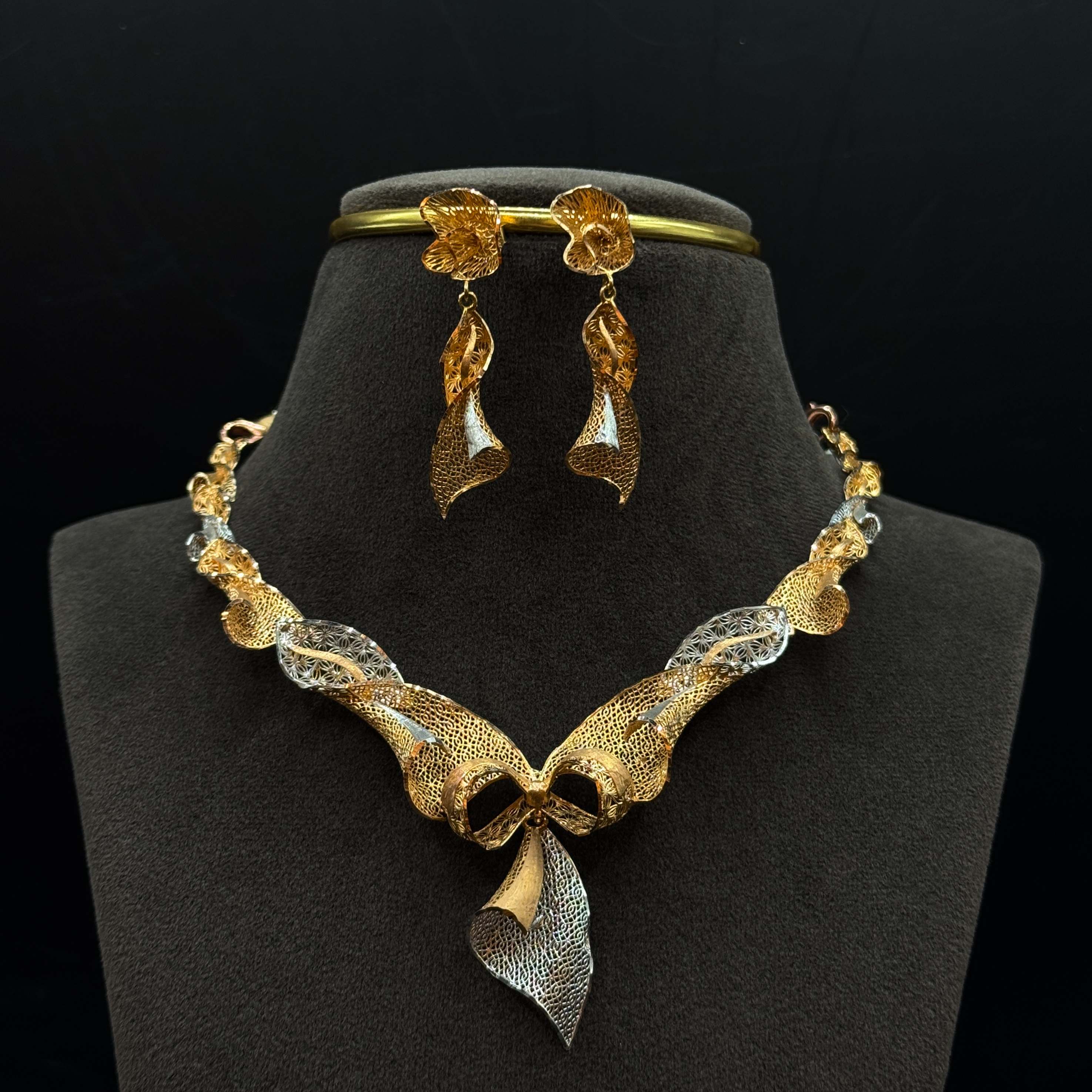 Kimtee Jewellers - Rose/White Gold Bow Design Italian Necklace