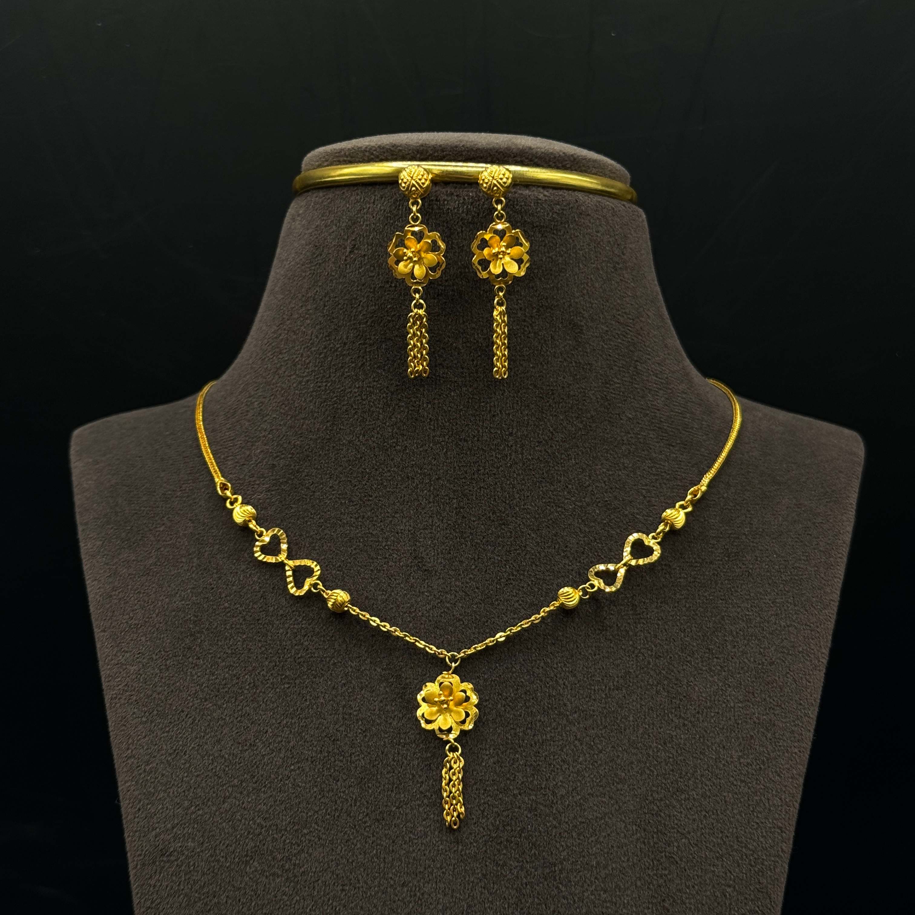 Kimtee Jewellers - Flower Design 916 Gold Neck Set