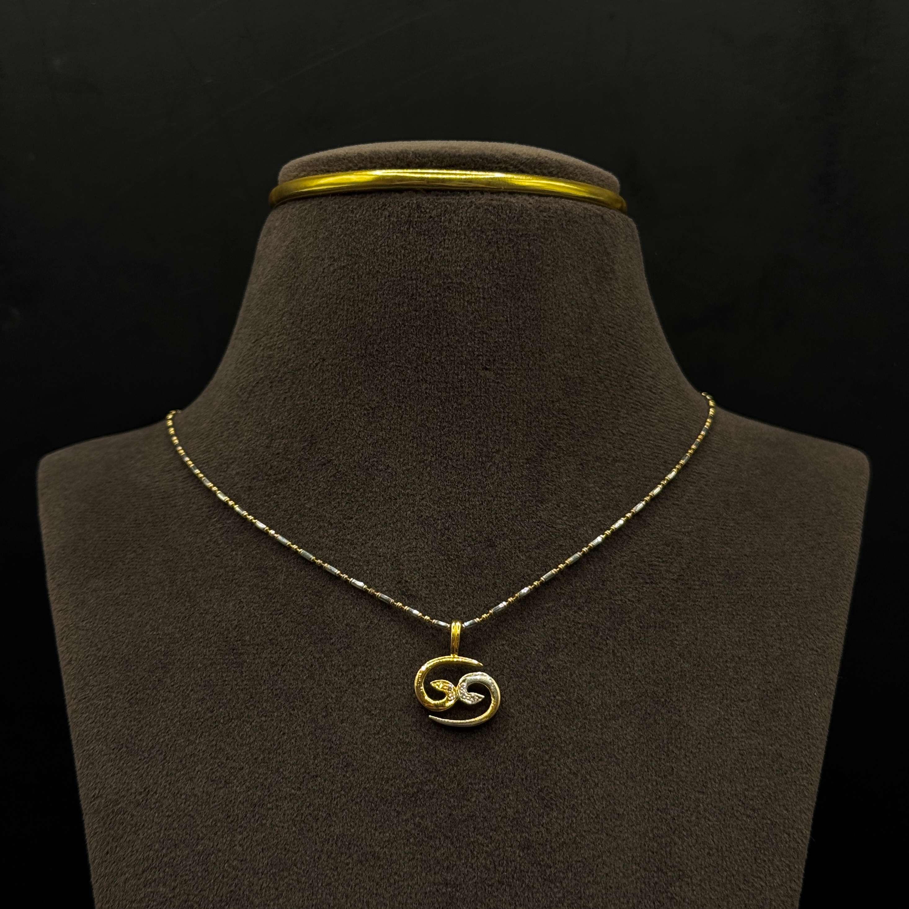 Kimtee Jewellers - Rodium Ladies Chain w/ Diamond Locket