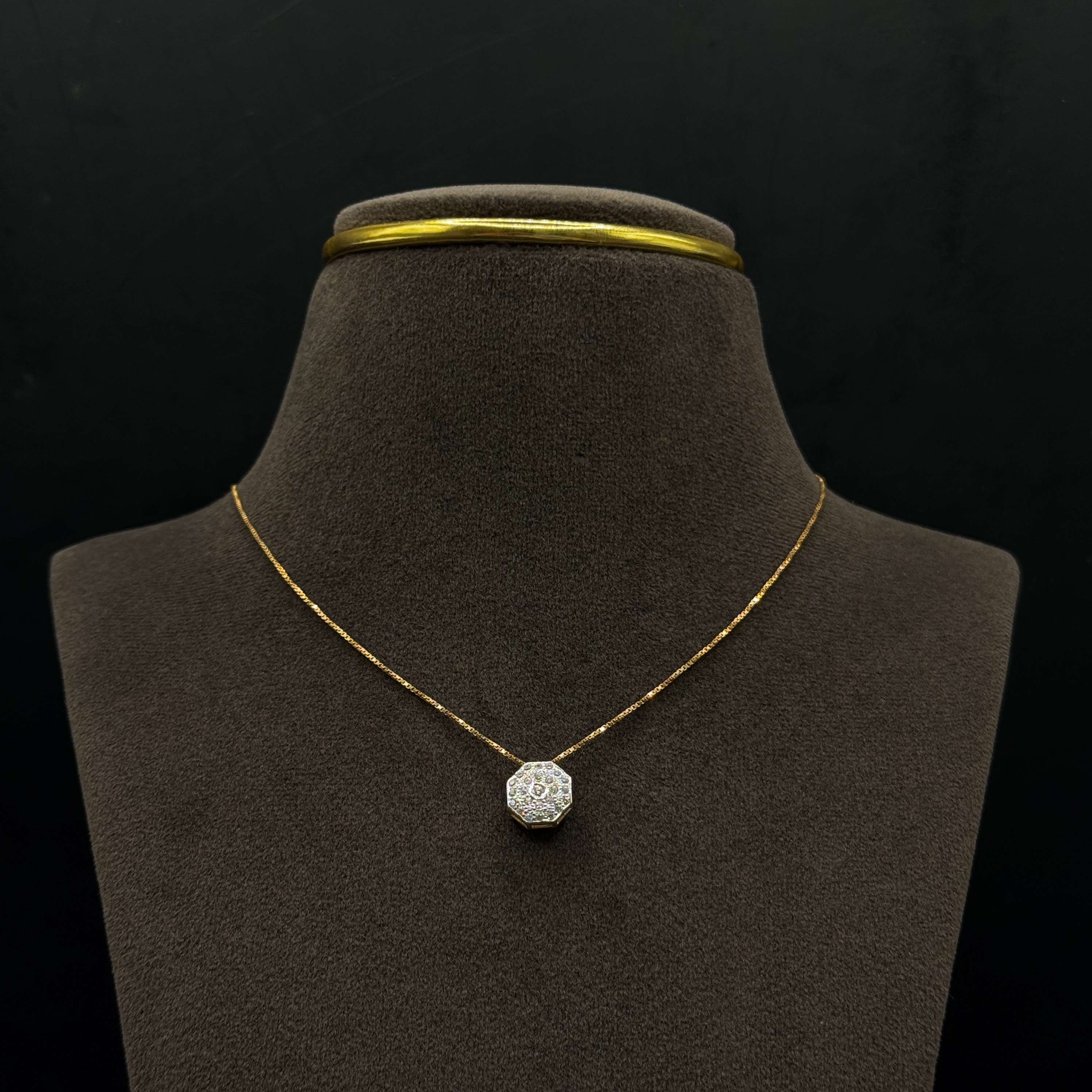 Kimtee Jewellers - Lightweight 2 side Reversable White/Black Stone Chain