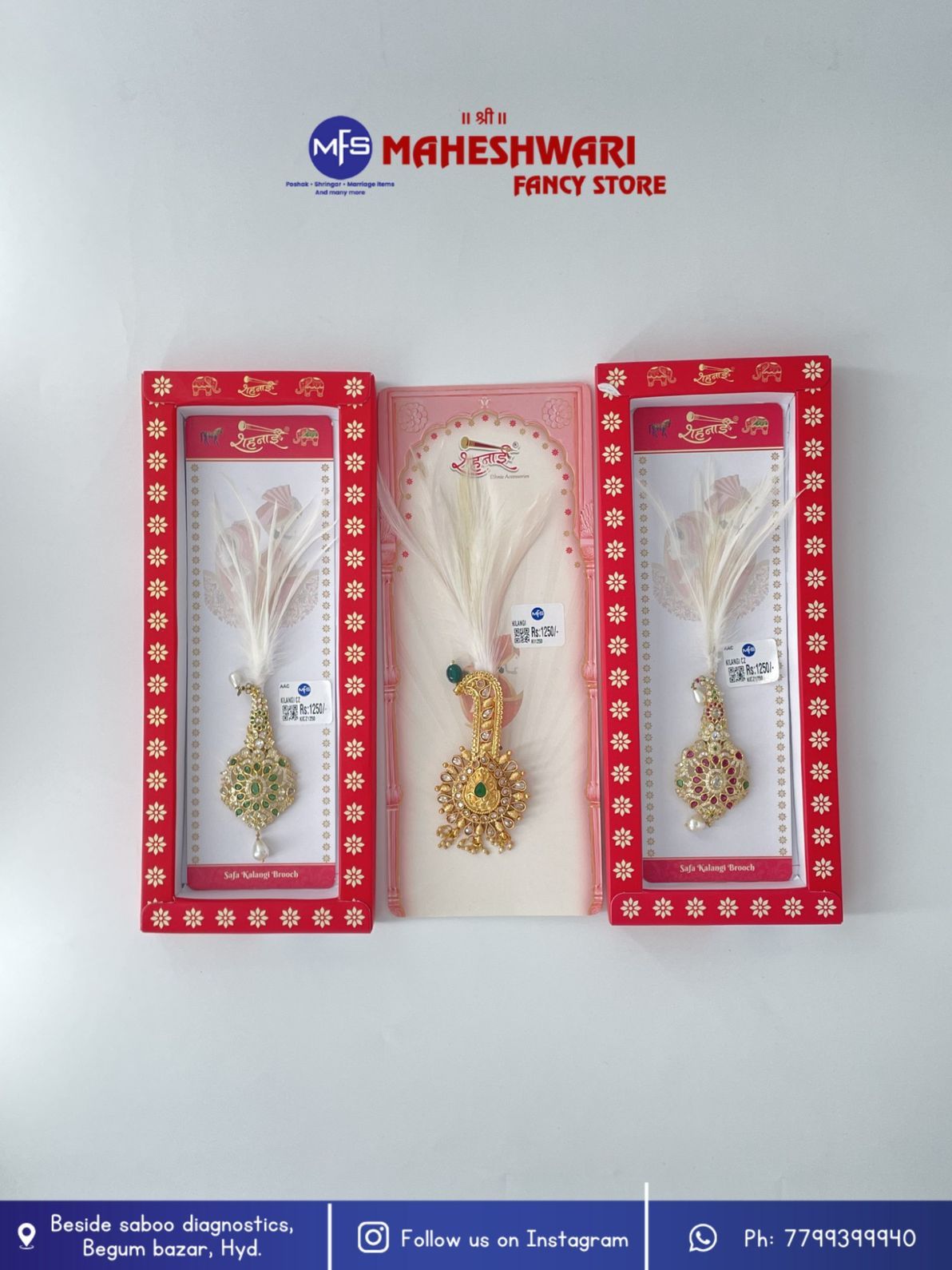 Traditional Gold and White Kilangi