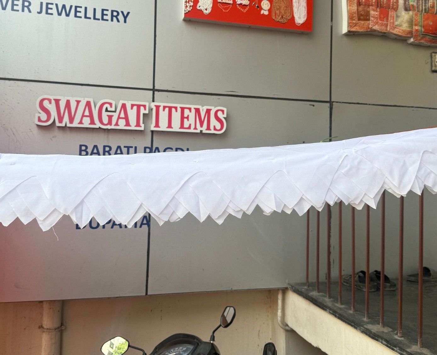 Maheshwari Fancy Store - White Toran 225 ft
