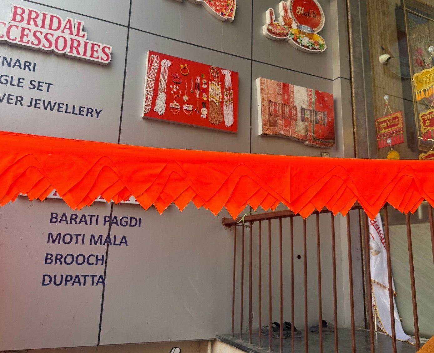 Maheshwari Fancy Store - Orange Toran 225 ft