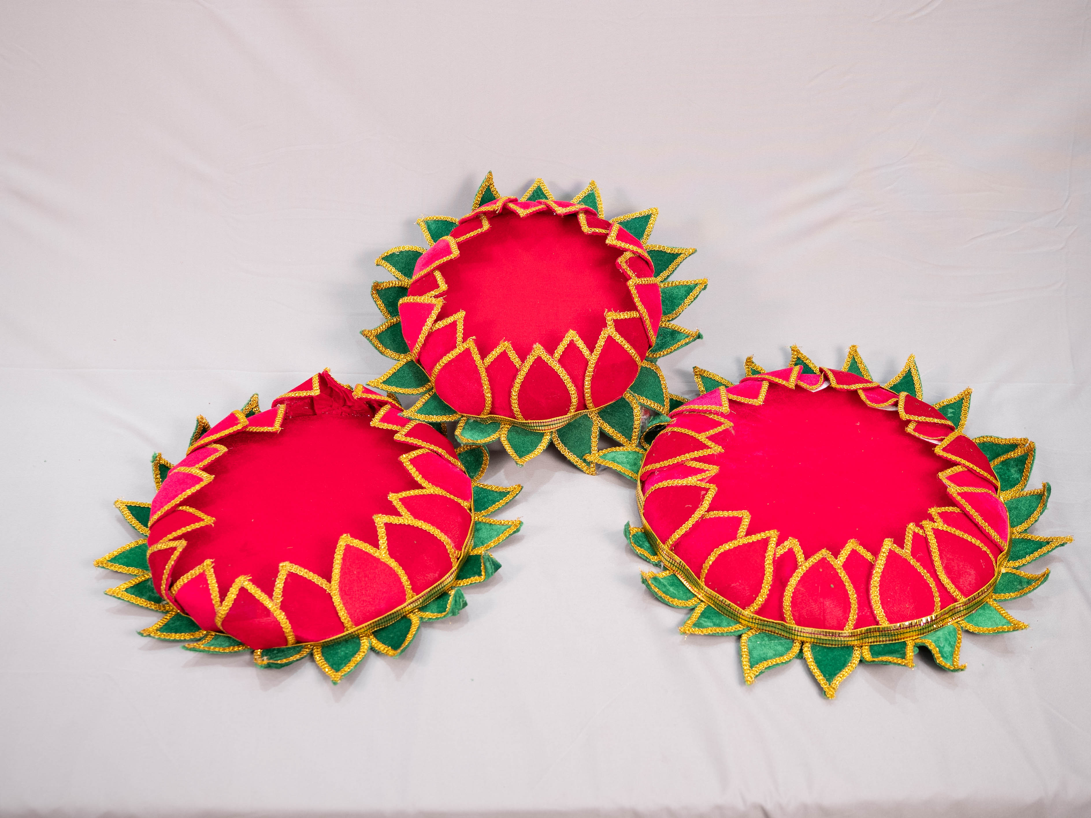 Maheshwari Fancy Store - Velvet Lotus Stand