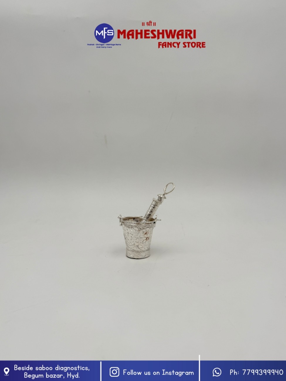 Maheshwari Fancy Store - Silver Bucket and Pichkari Set