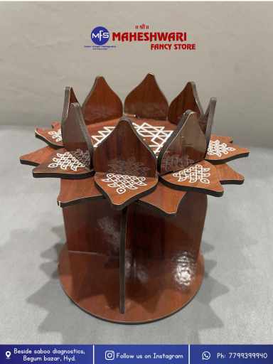 Lotus Stand