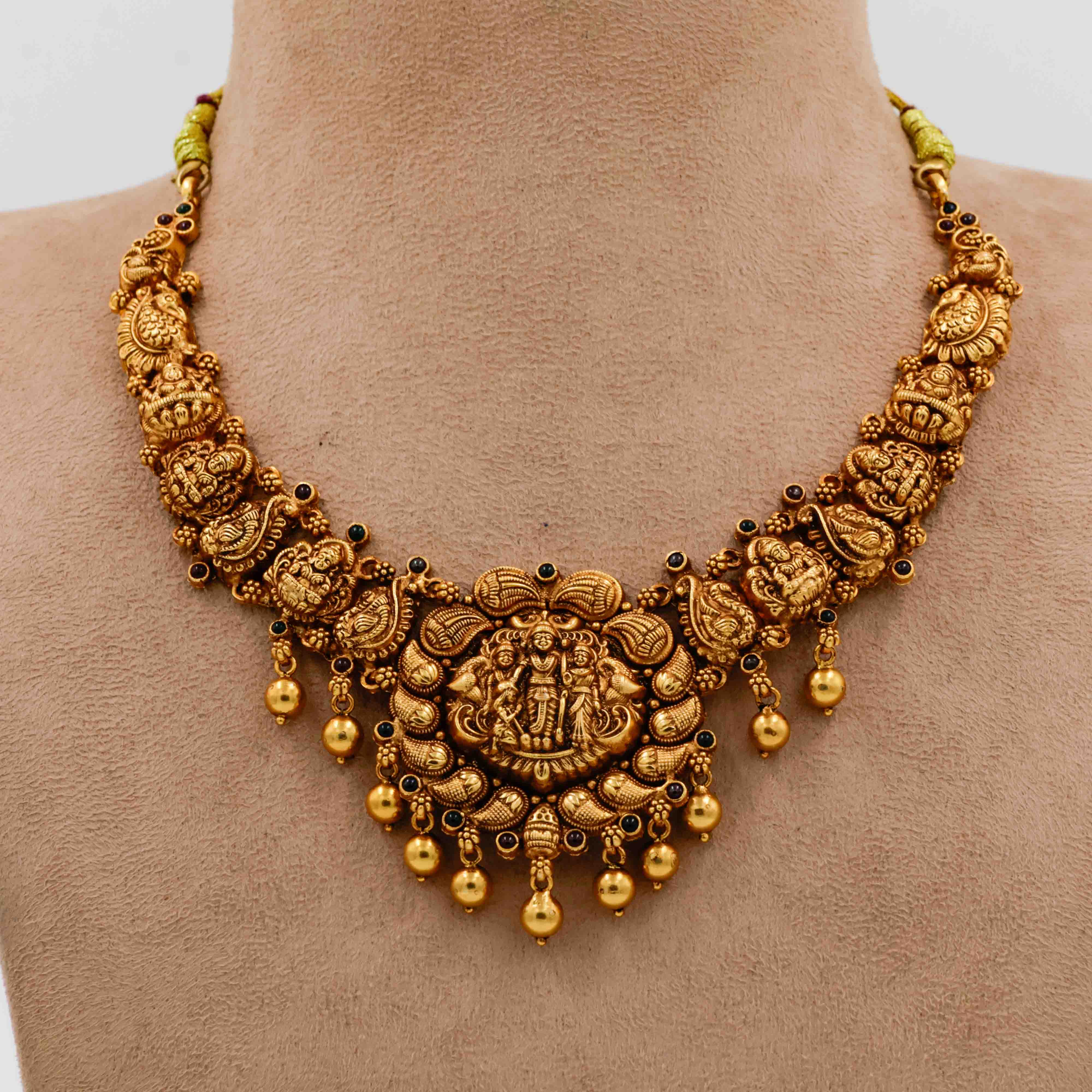 Temple Necklace with Goddess Lakshmi and Leaf Motifs - 