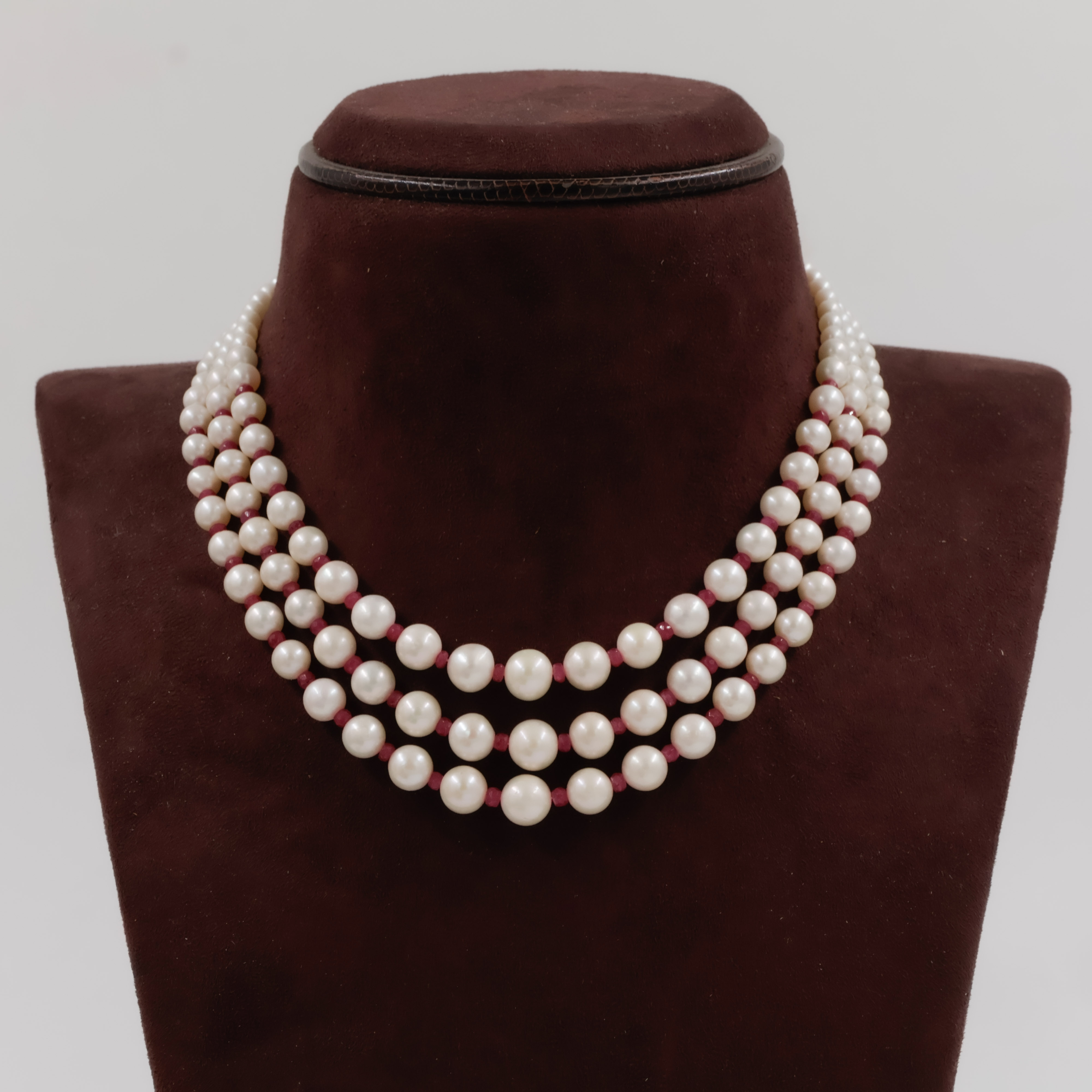 Pearls Necklace - 