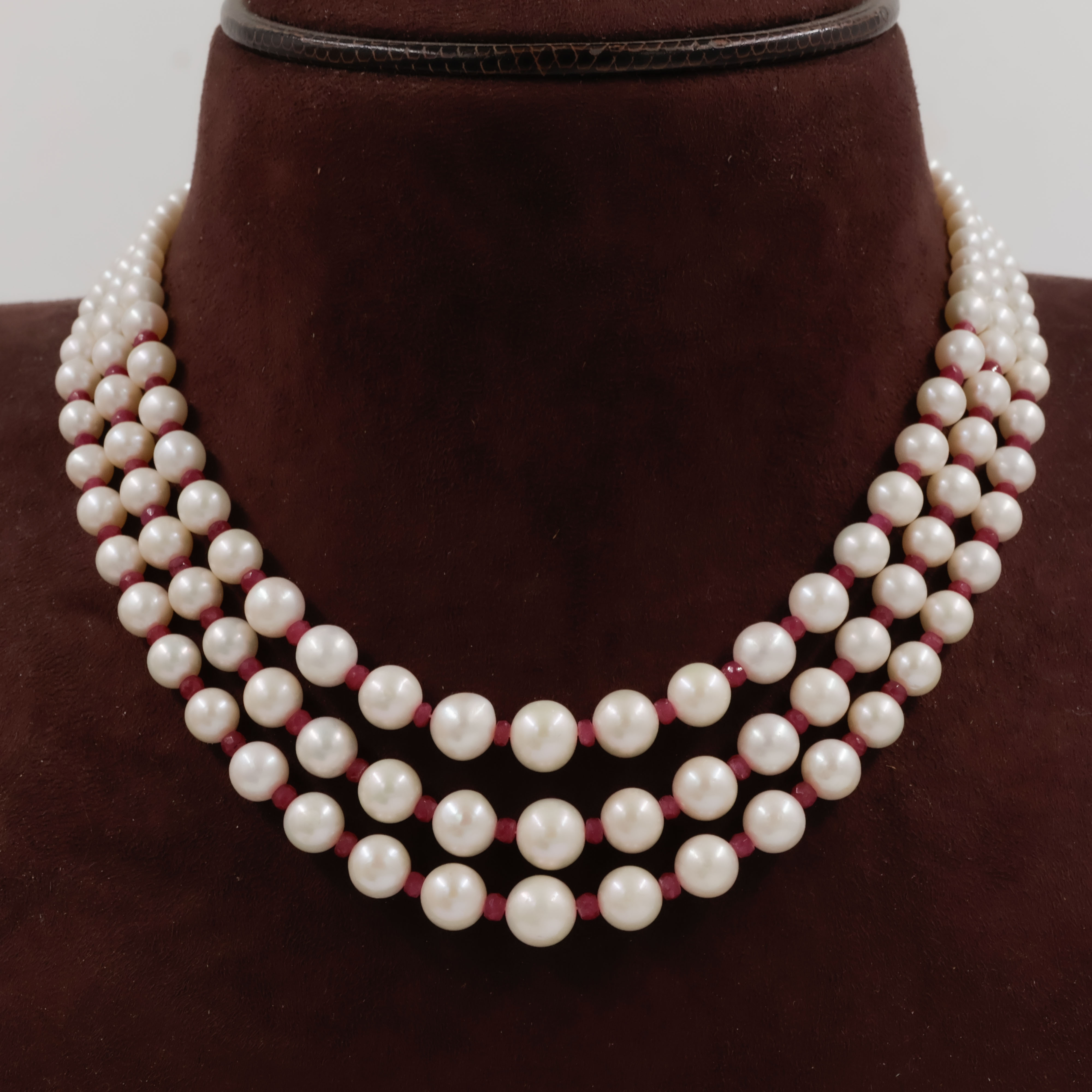 Pearls Necklace - 