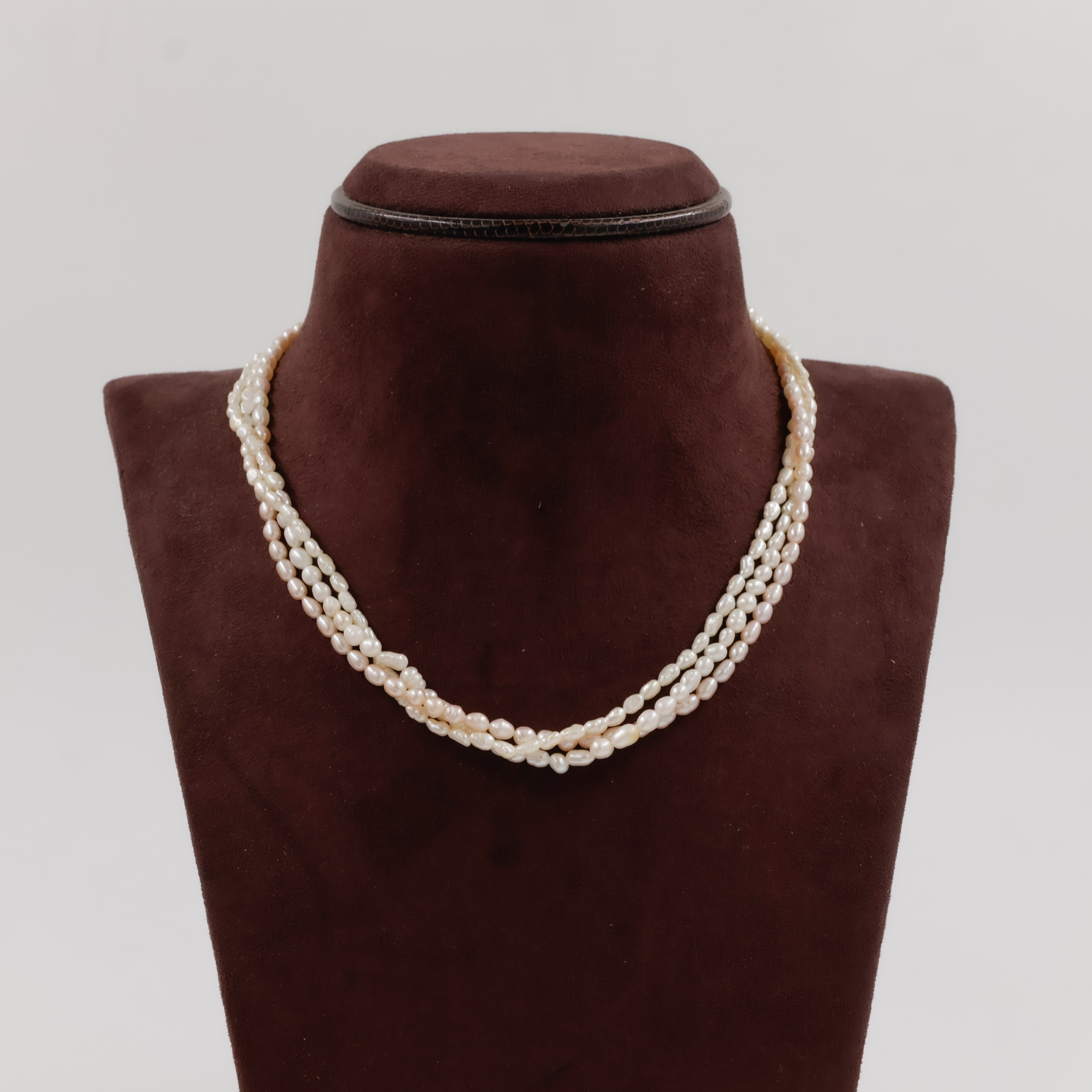 Pearls Necklace - 