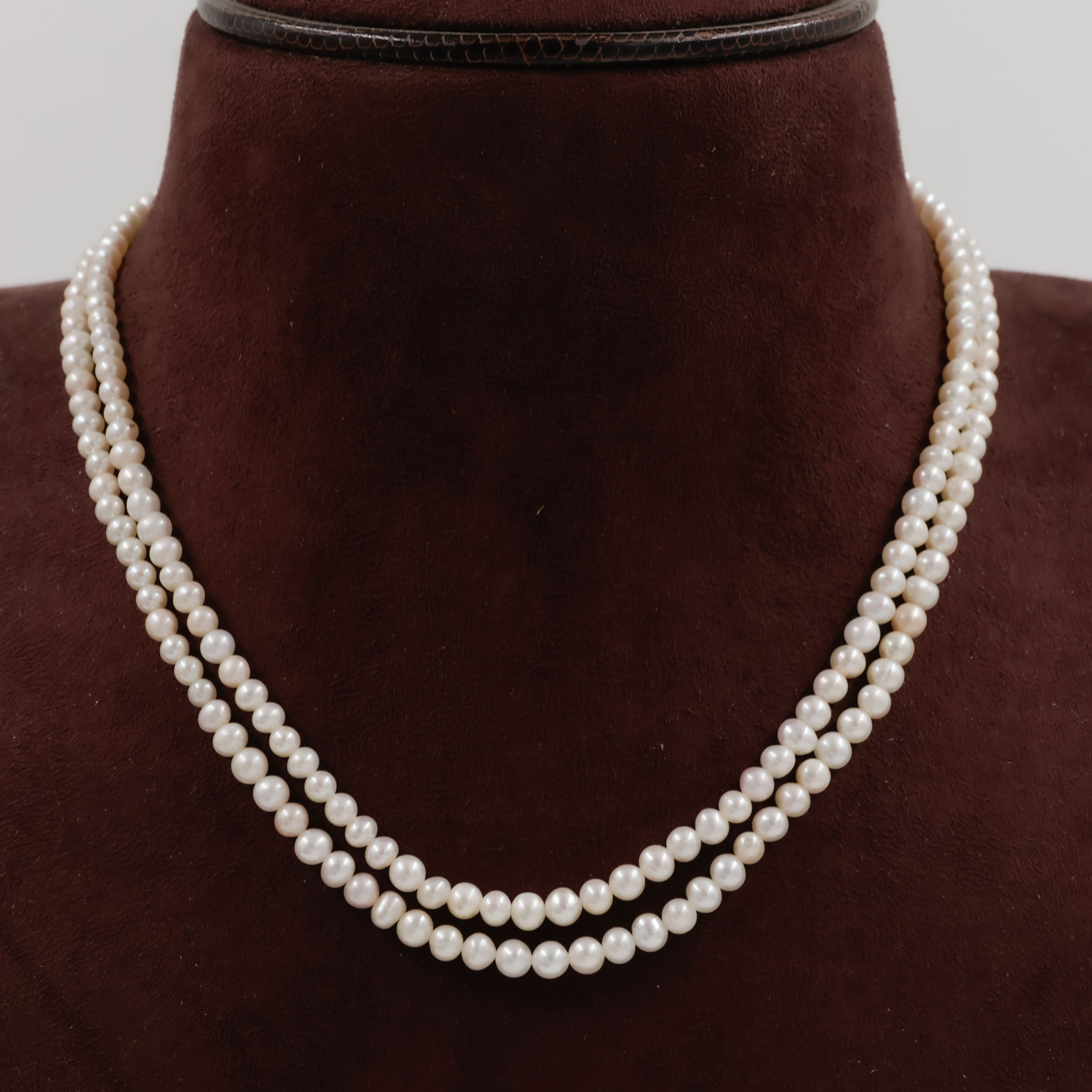 Pearls Necklace - 