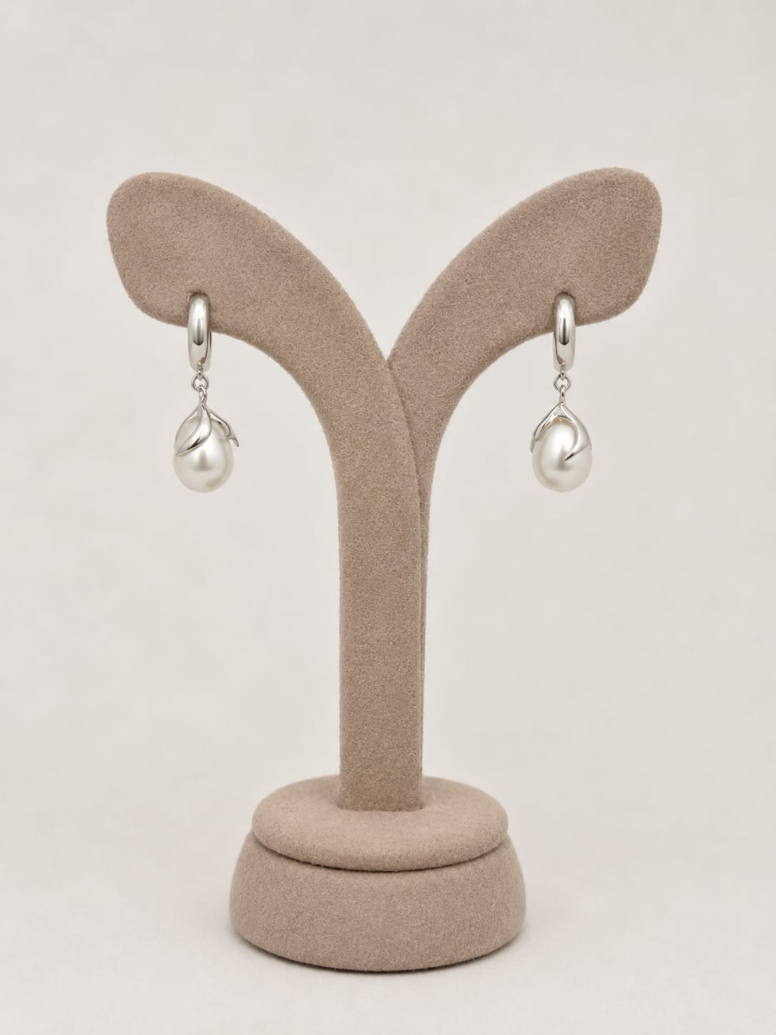 Pearl Bloom Hoop Earrings
