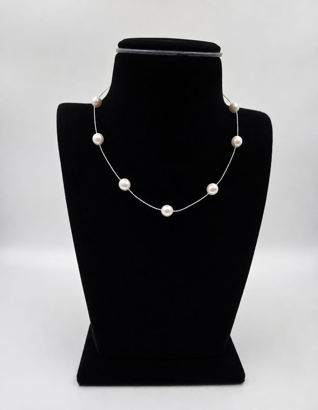 Shri Modi Jewellers - Classic Floating Pearl Necklace