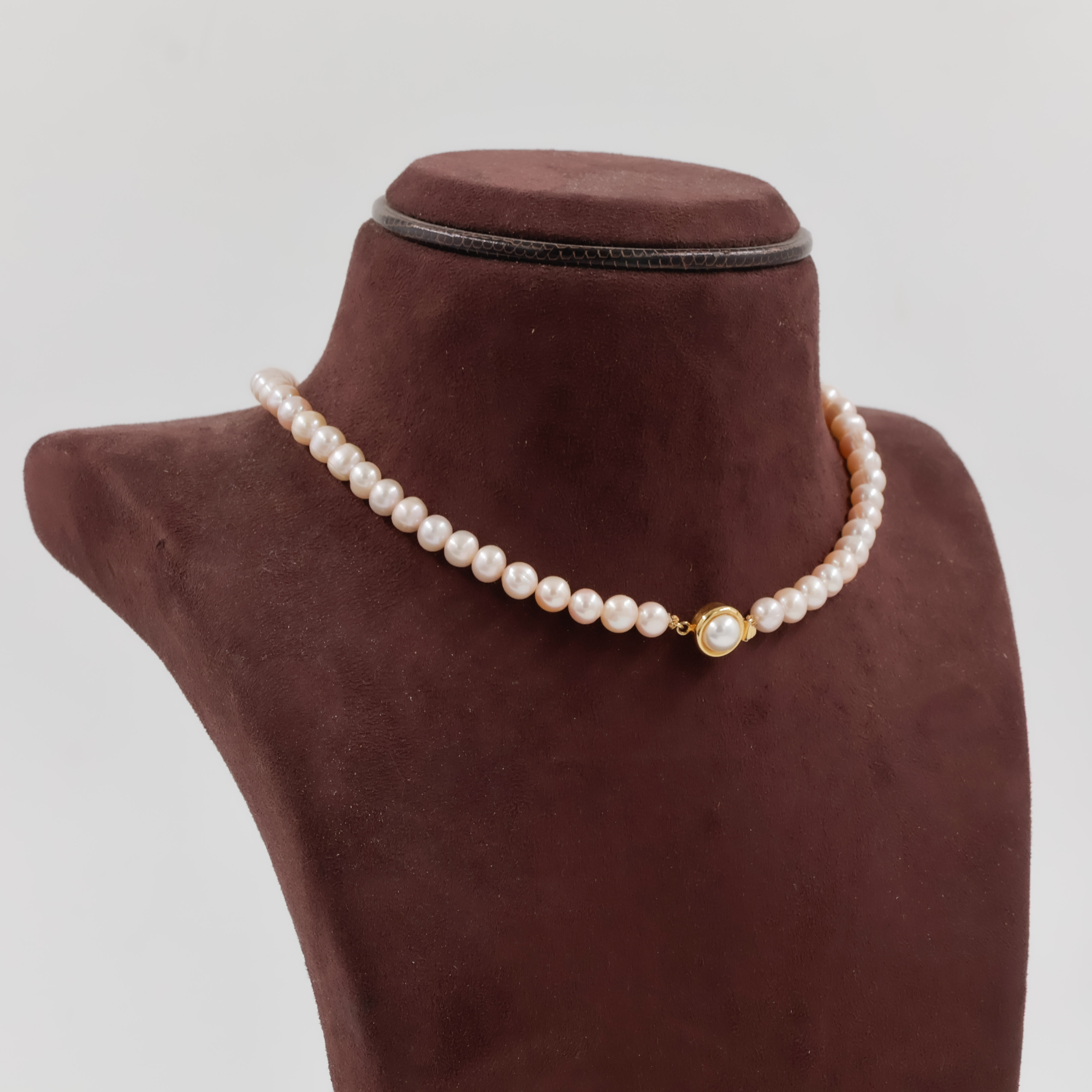 Pearls Necklace
